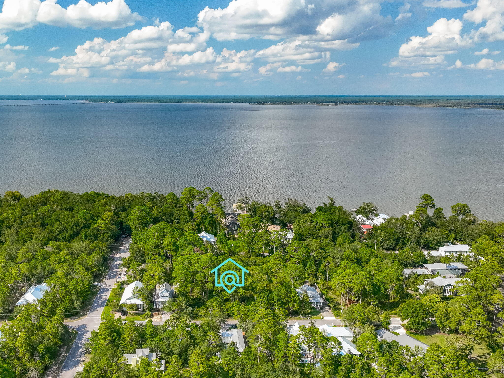 MAGNOLIA BEACH - Land
