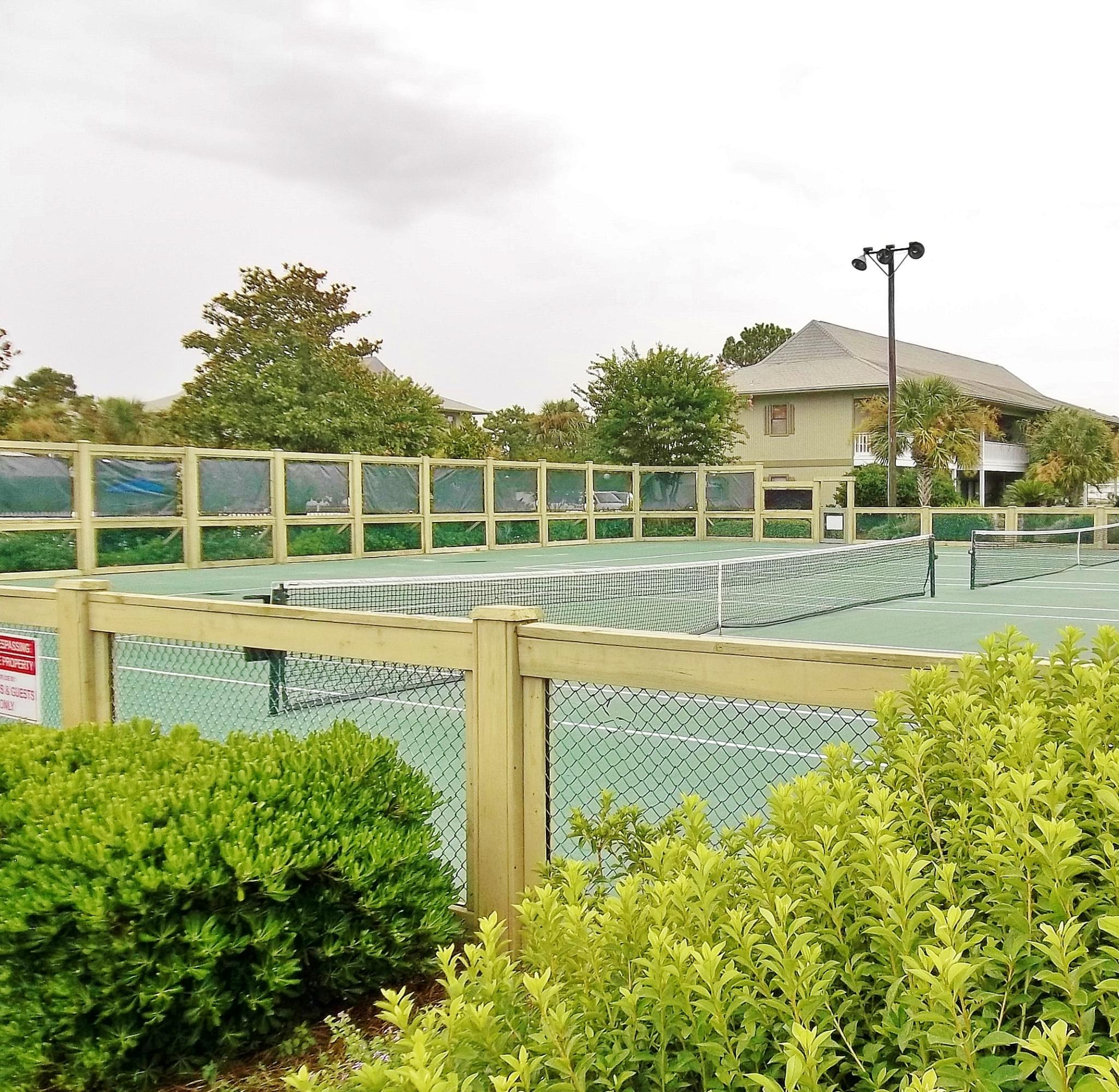 BEACHWOOD VILLAS CONDO - Residential