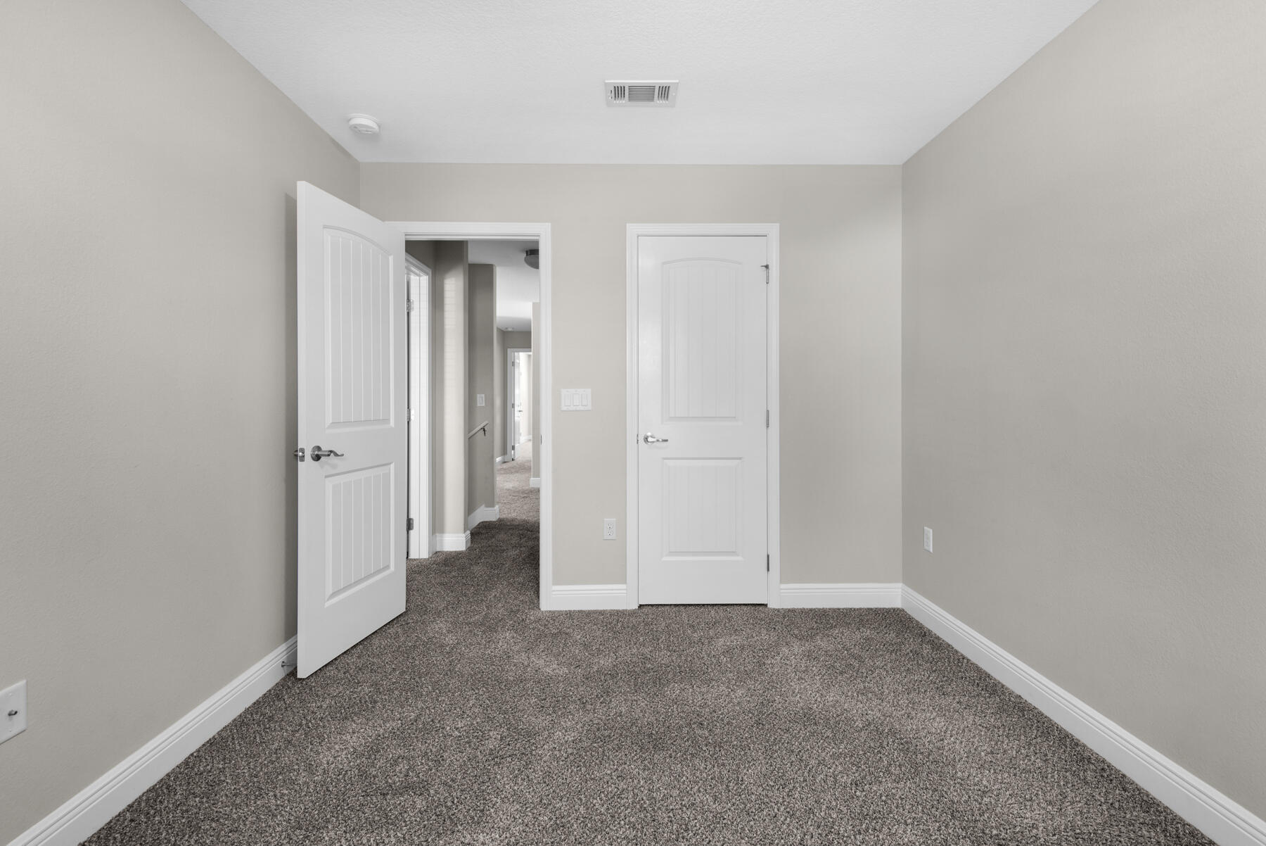 IRON GATE SUBD PHASE II - Residential Lease