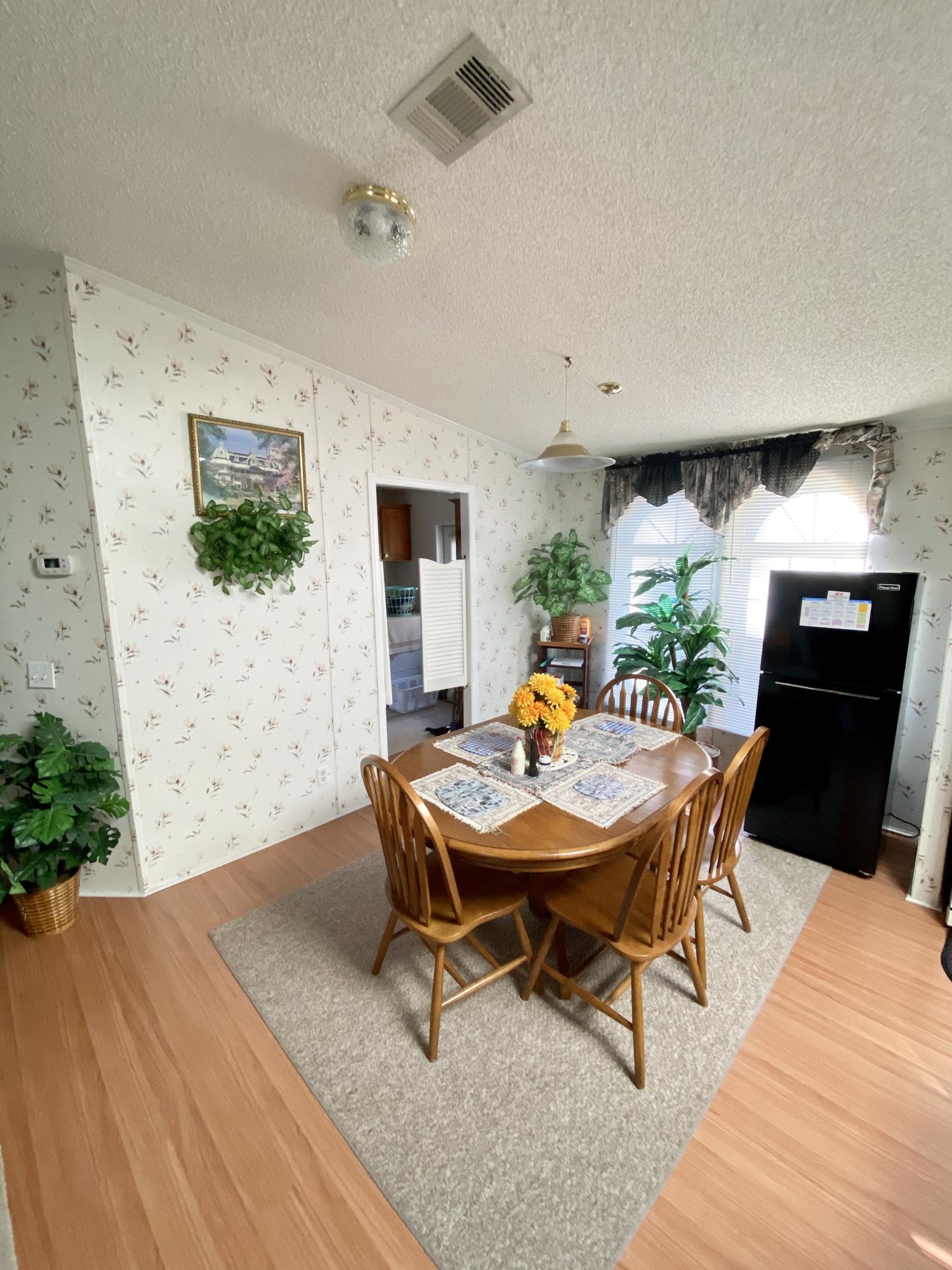 TOWN OF SANTA ROSA - Residential