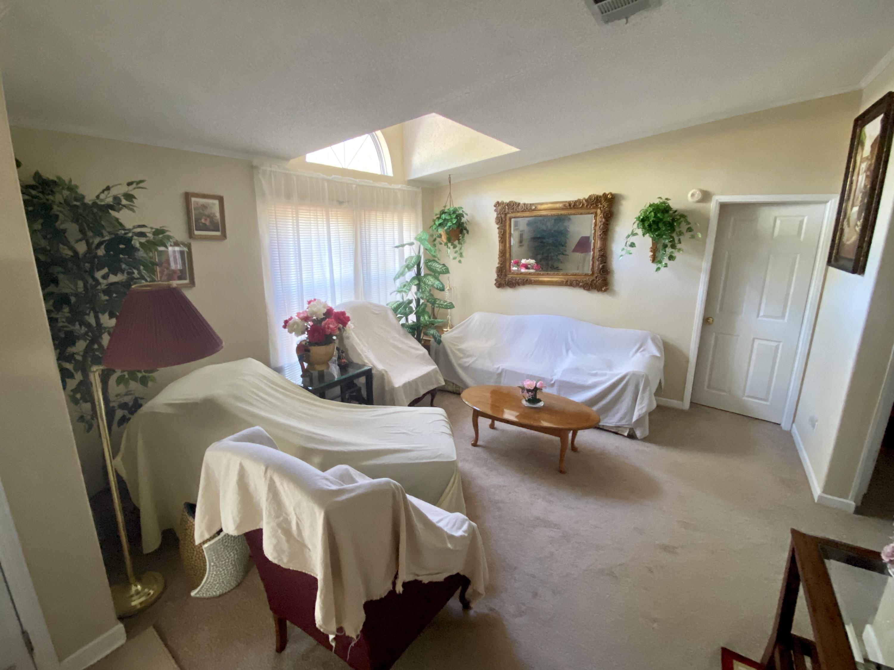 TOWN OF SANTA ROSA - Residential