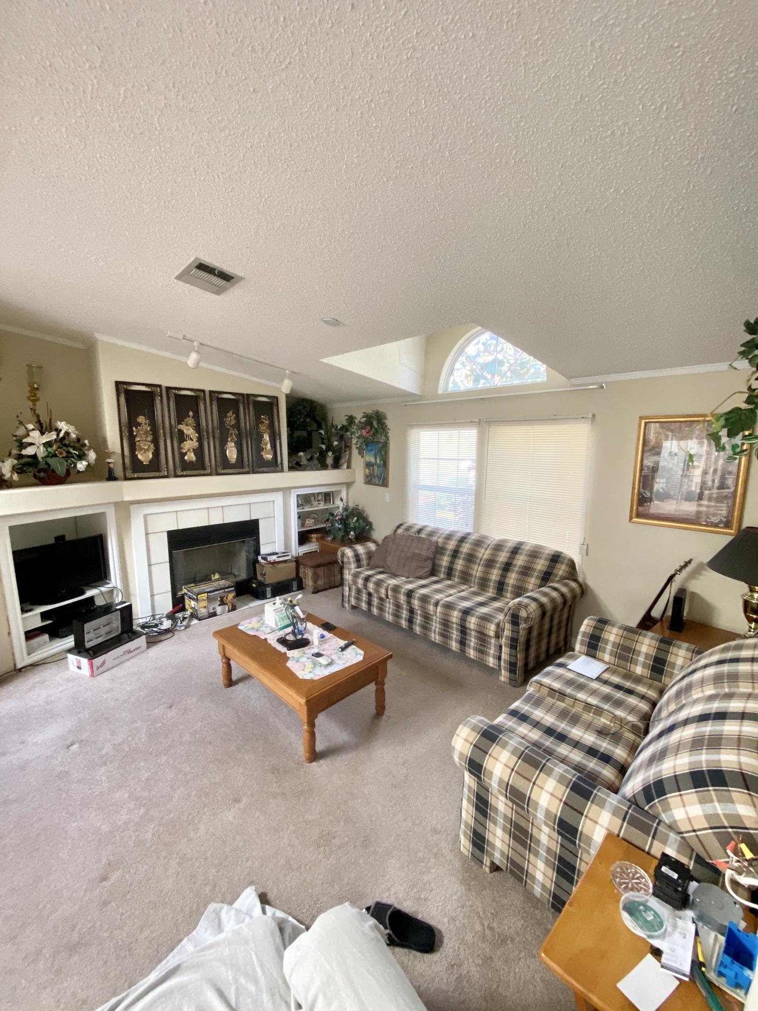 TOWN OF SANTA ROSA - Residential