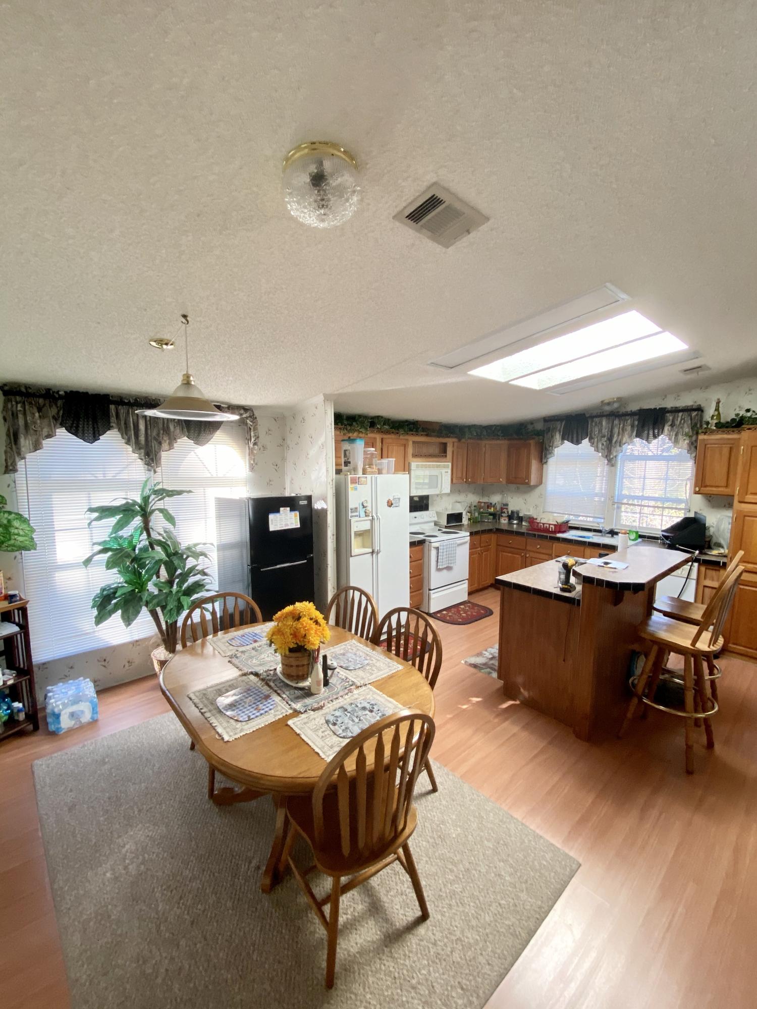 TOWN OF SANTA ROSA - Residential