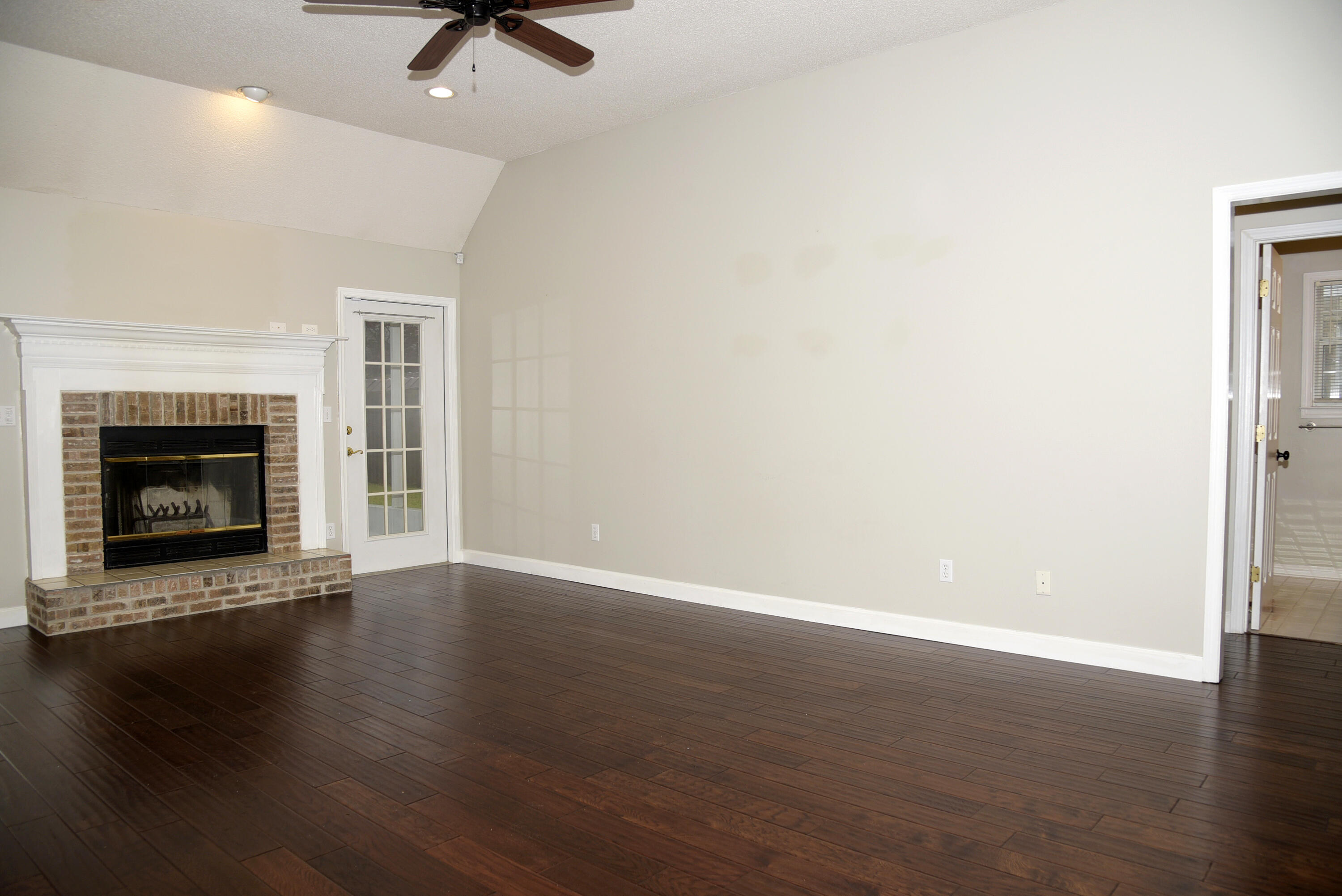 PARKWOOD PLACE AT BLUEWATER BAY - Residential Lease