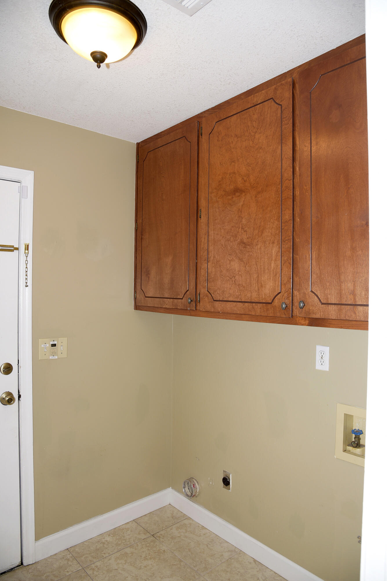 PARKWOOD PLACE AT BLUEWATER BAY - Residential Lease