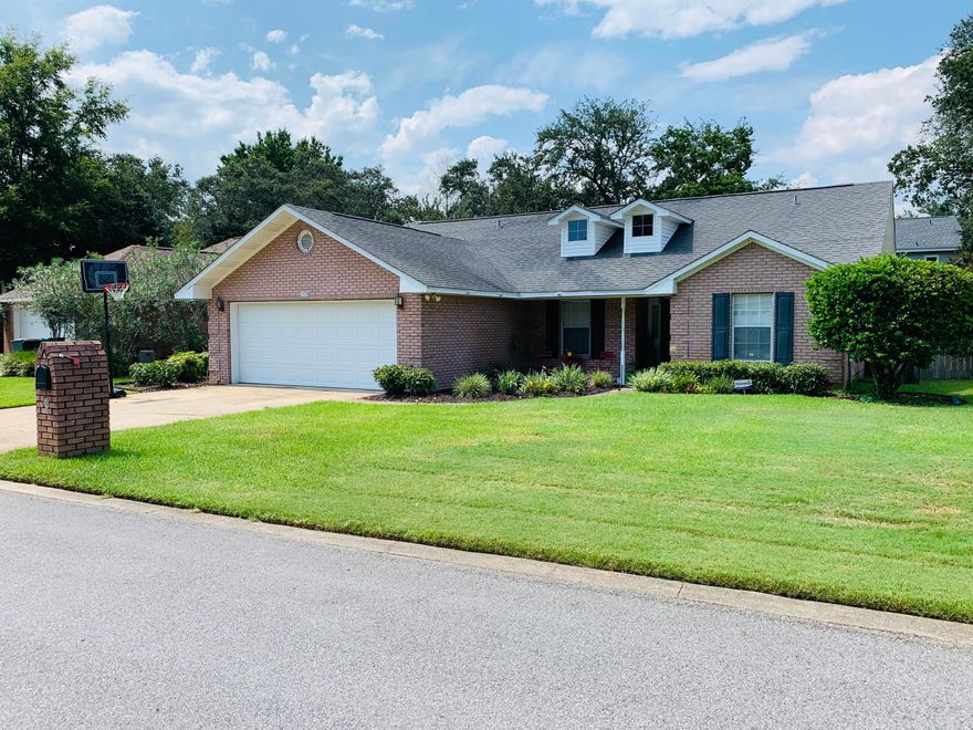 Beautiful family friendly home in desirable Bluewater Bay. A few of this home's great features include updated kitchen and flooring, wood burning fireplace, spacious master suite, family room & fenced backyard. Home located convenient to A+rated Bluewater Bay Elementary School, EOD school and Mid Bay Bridge leading to the beautiful beaches of the Emerald Coast. Owner will consider small dog or female cat. Any pet must be spayed/neutered, current on all shots and housebroken (sorry no puppies) and will required a non-refundable pet fee. Tenants are required to carry Renter's Liability insurance. Any person 18 years old or older must apply separately.