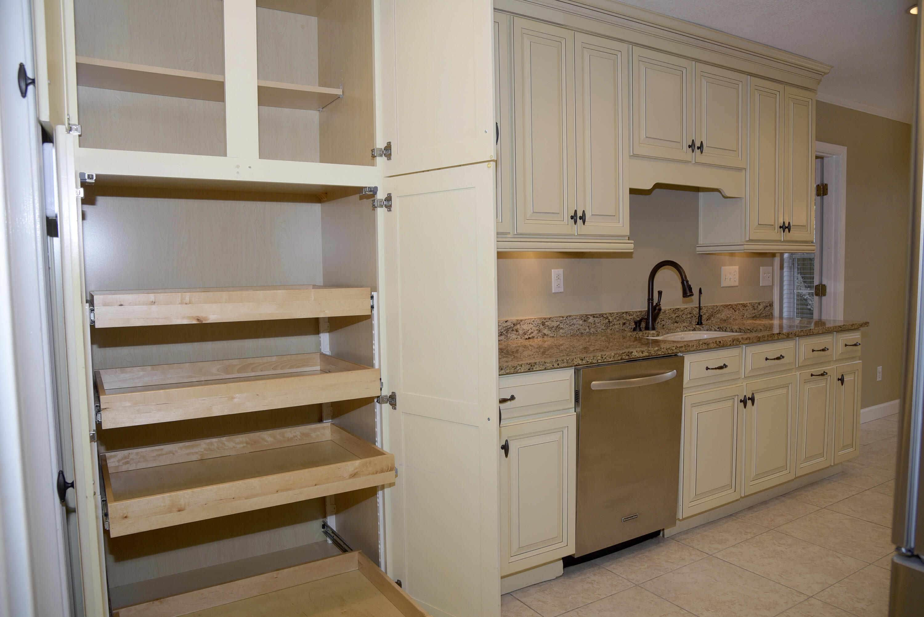 PARKWOOD PLACE AT BLUEWATER BAY - Residential Lease