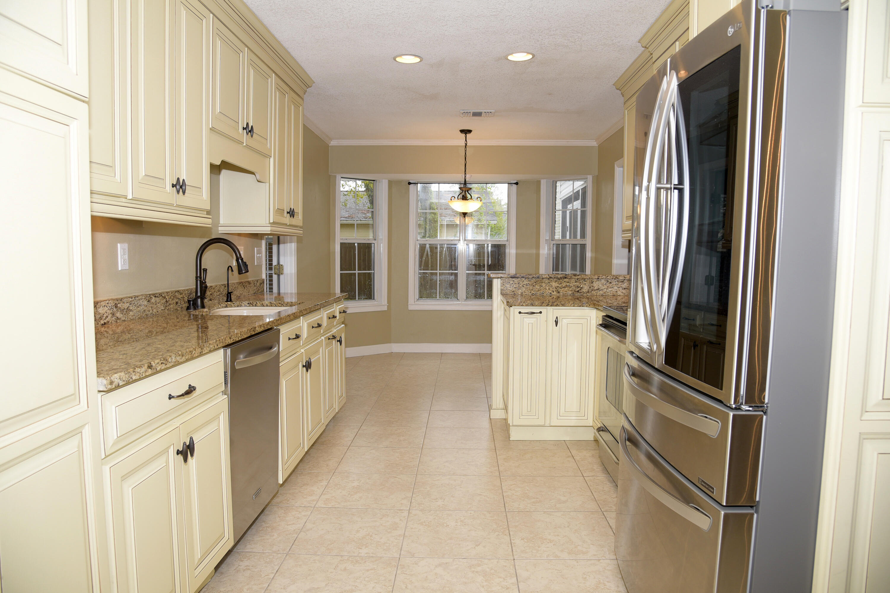 PARKWOOD PLACE AT BLUEWATER BAY - Residential Lease