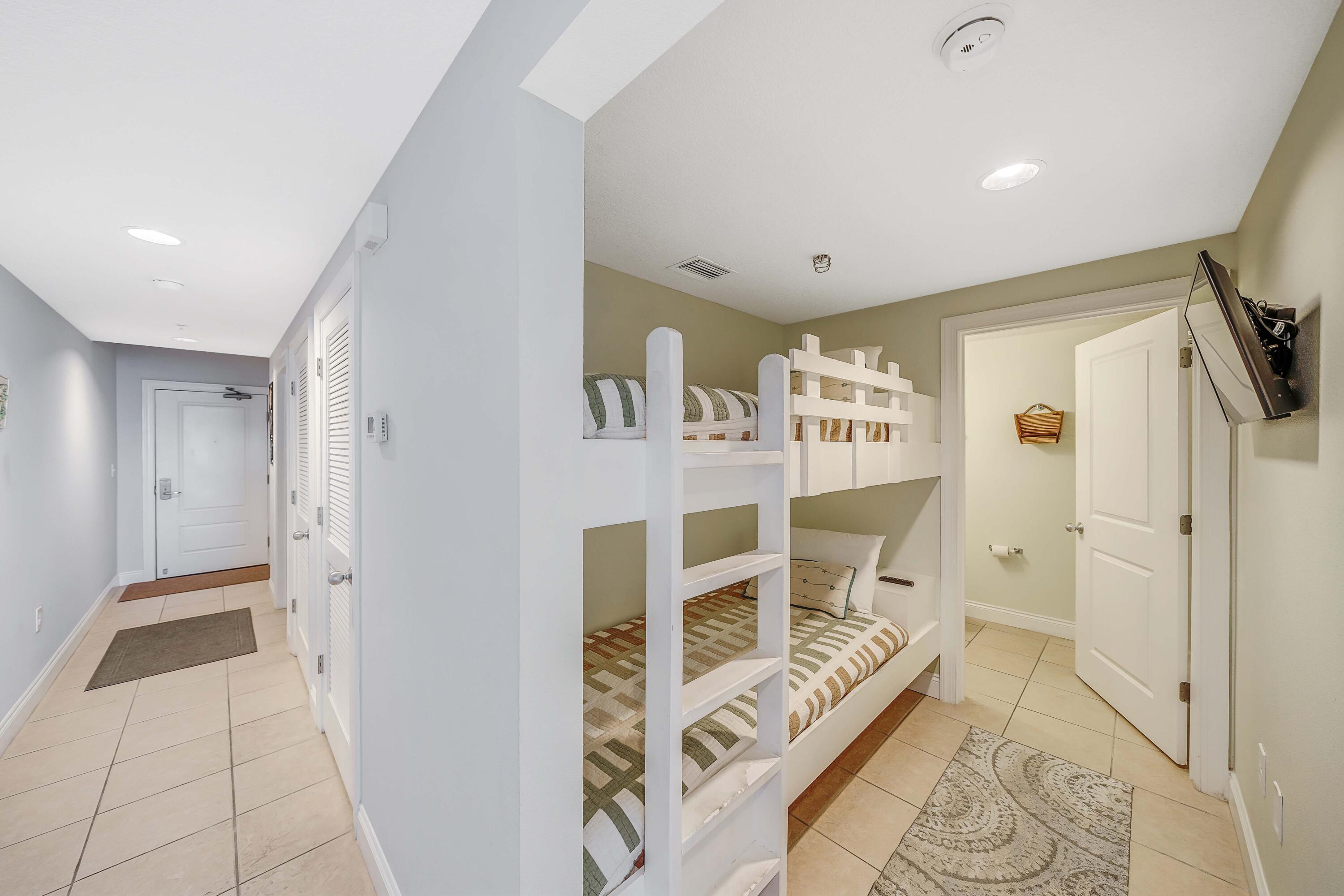 PALAZZO CONDOMINIUM - Residential