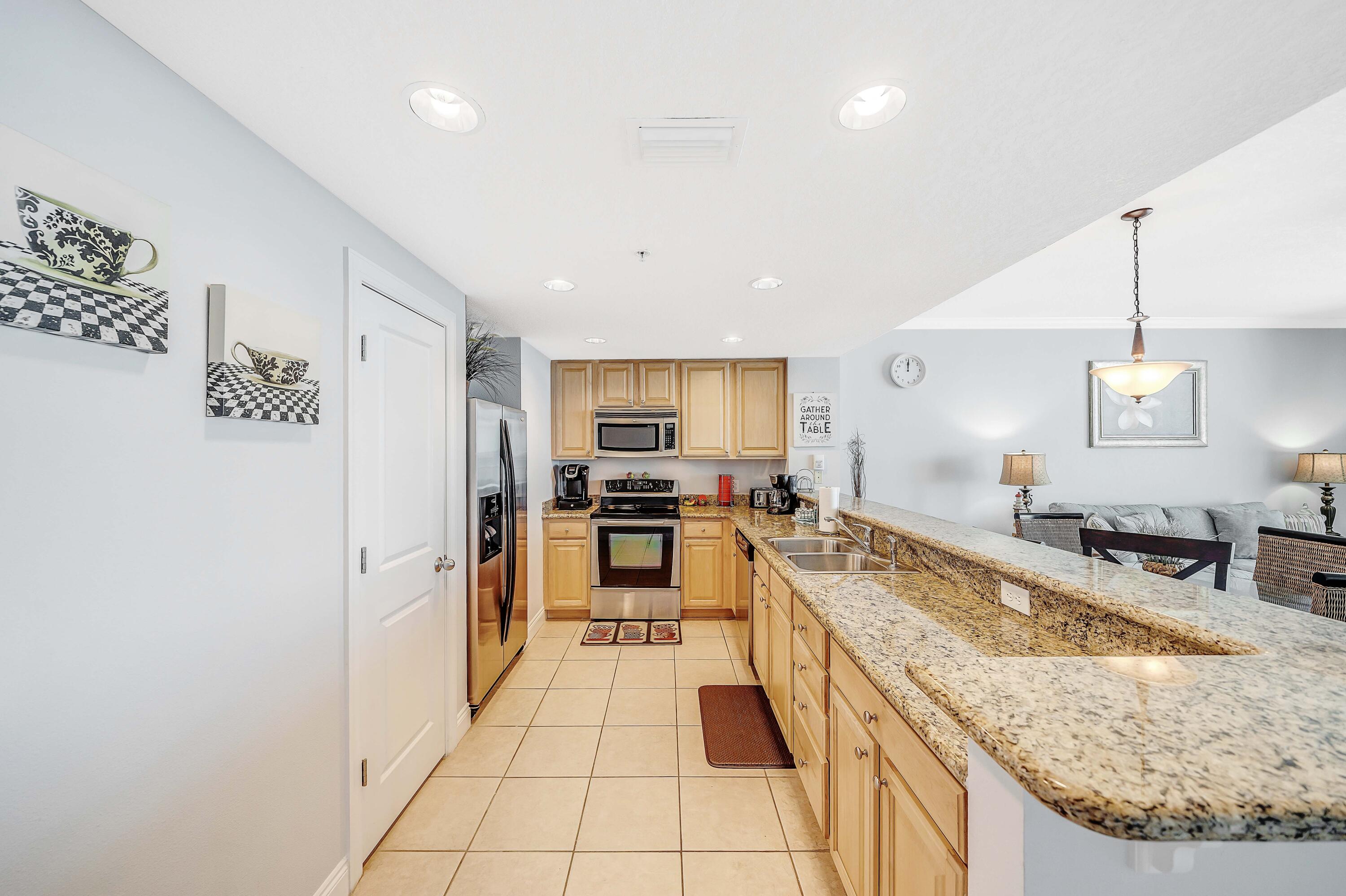 PALAZZO CONDOMINIUM - Residential