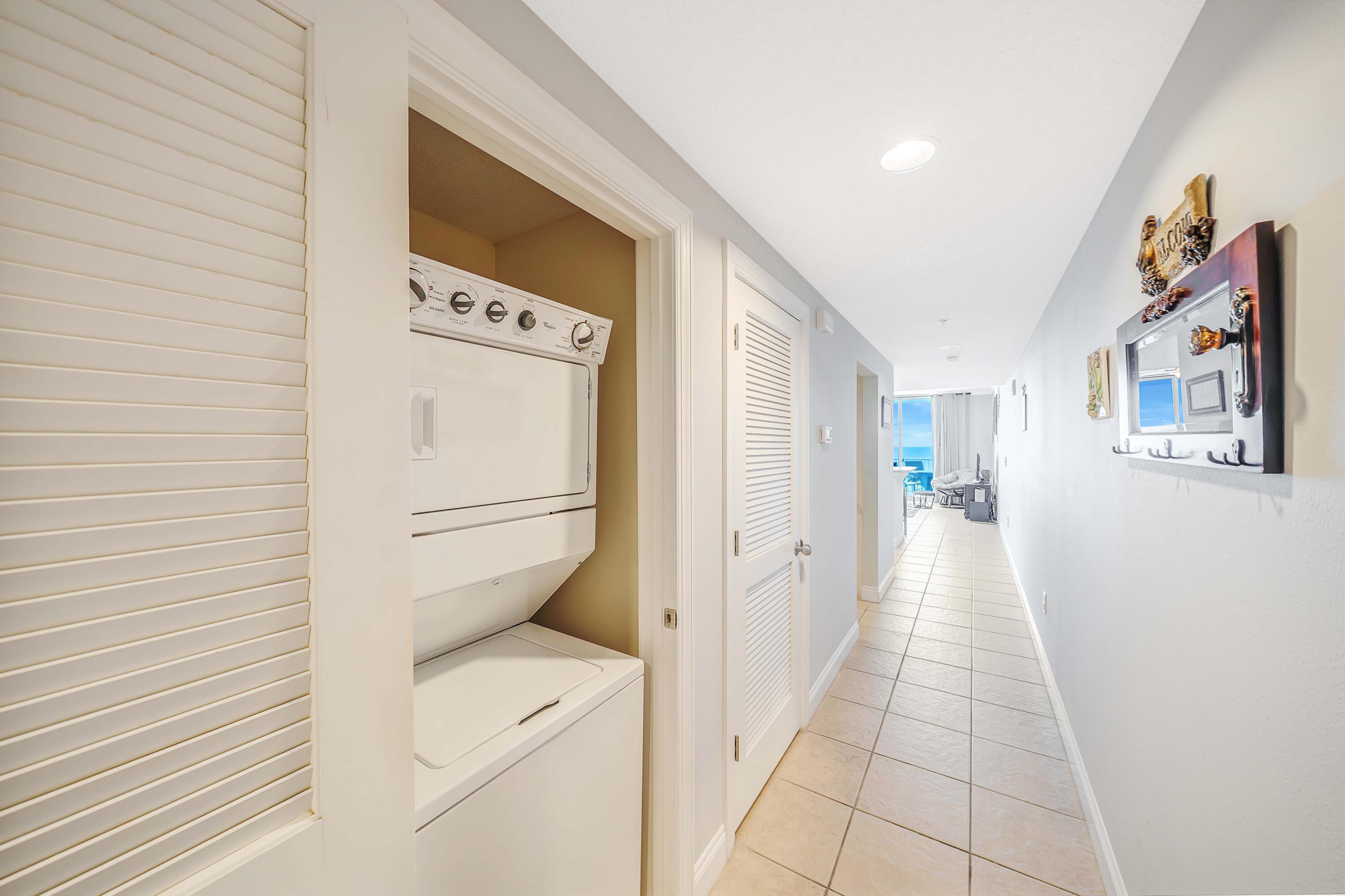 PALAZZO CONDOMINIUM - Residential