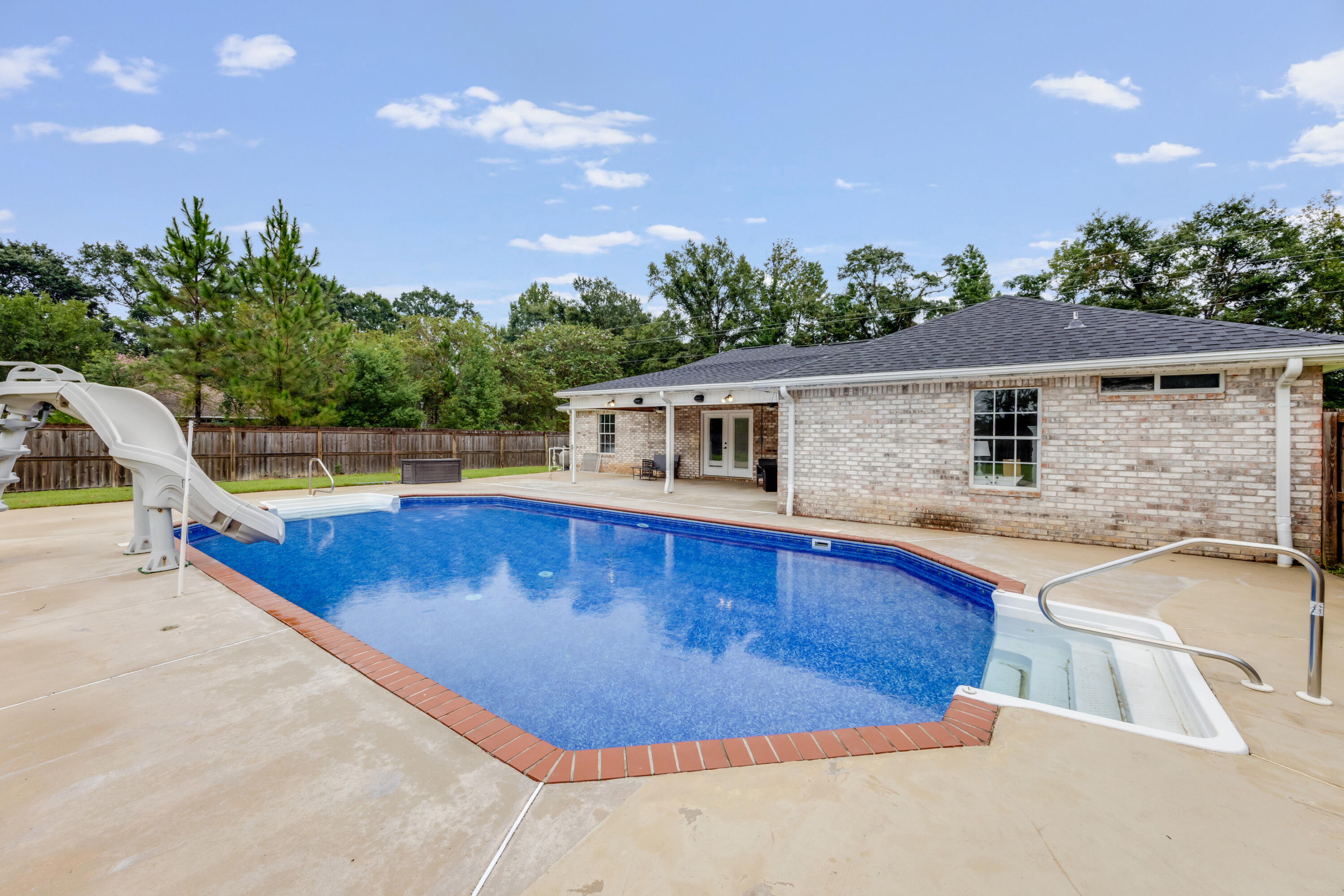 EAST BAKER - Residential