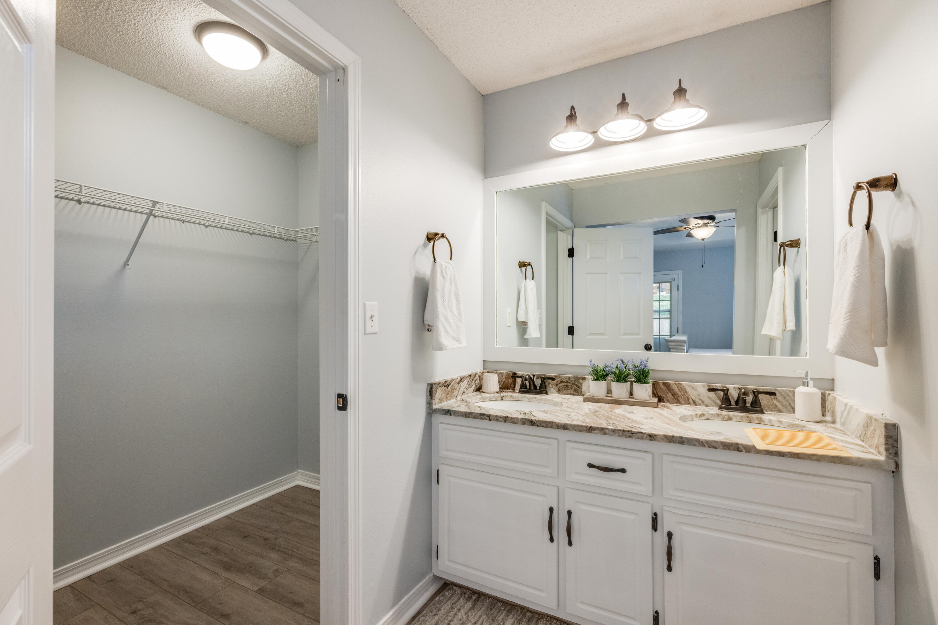 EAST BAKER - Residential