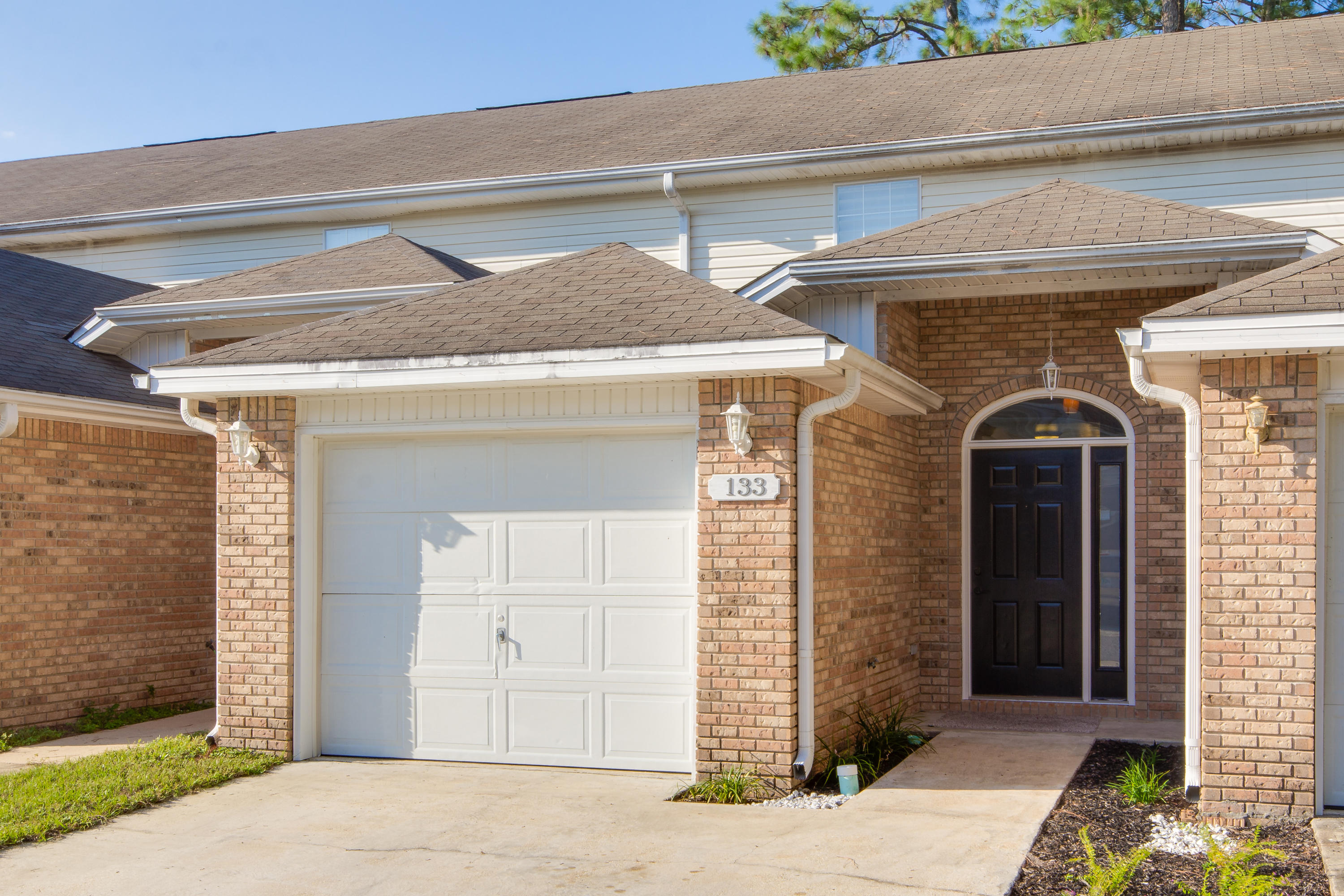 DOMENICAS COVE T/H - Residential