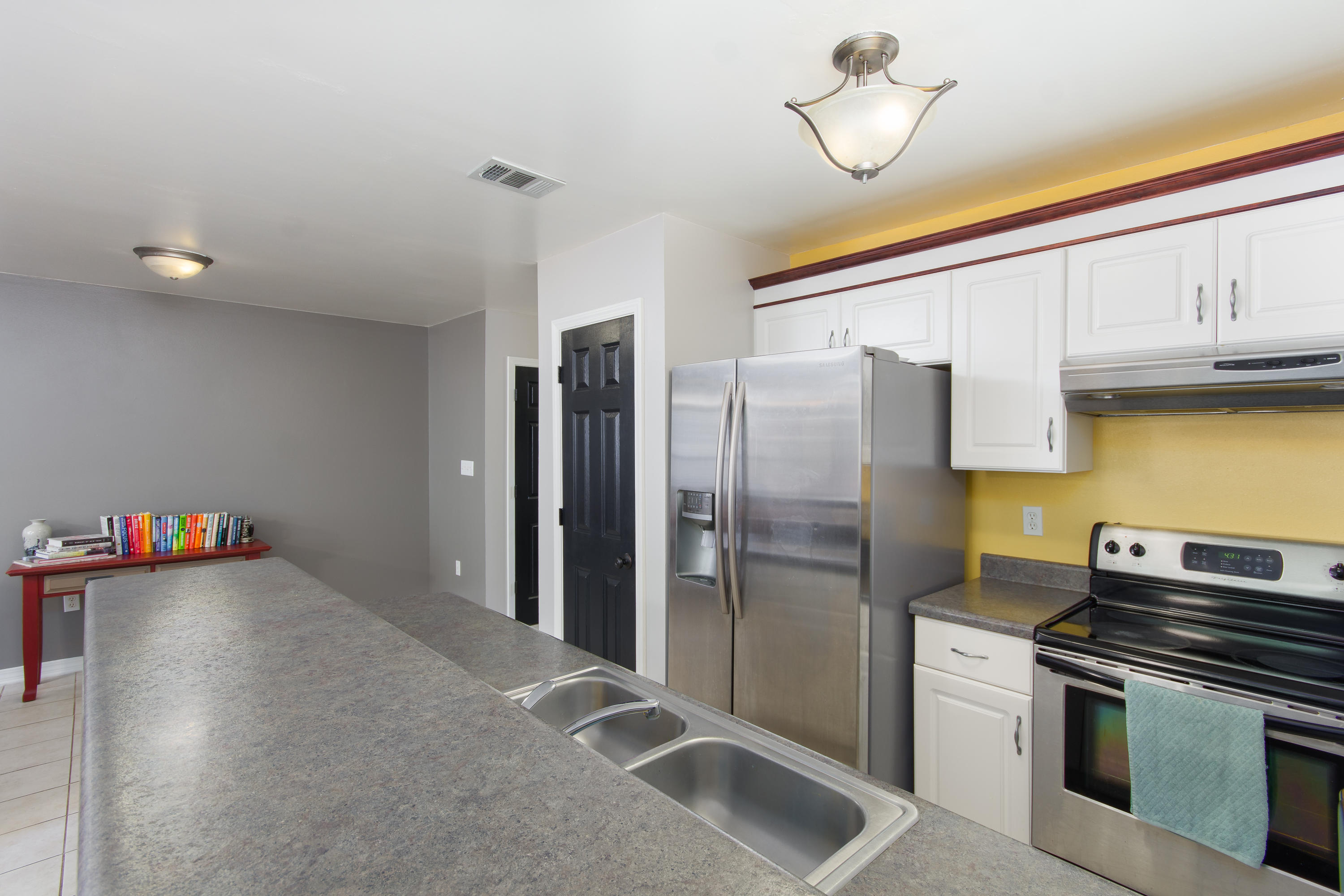 DOMENICAS COVE T/H - Residential