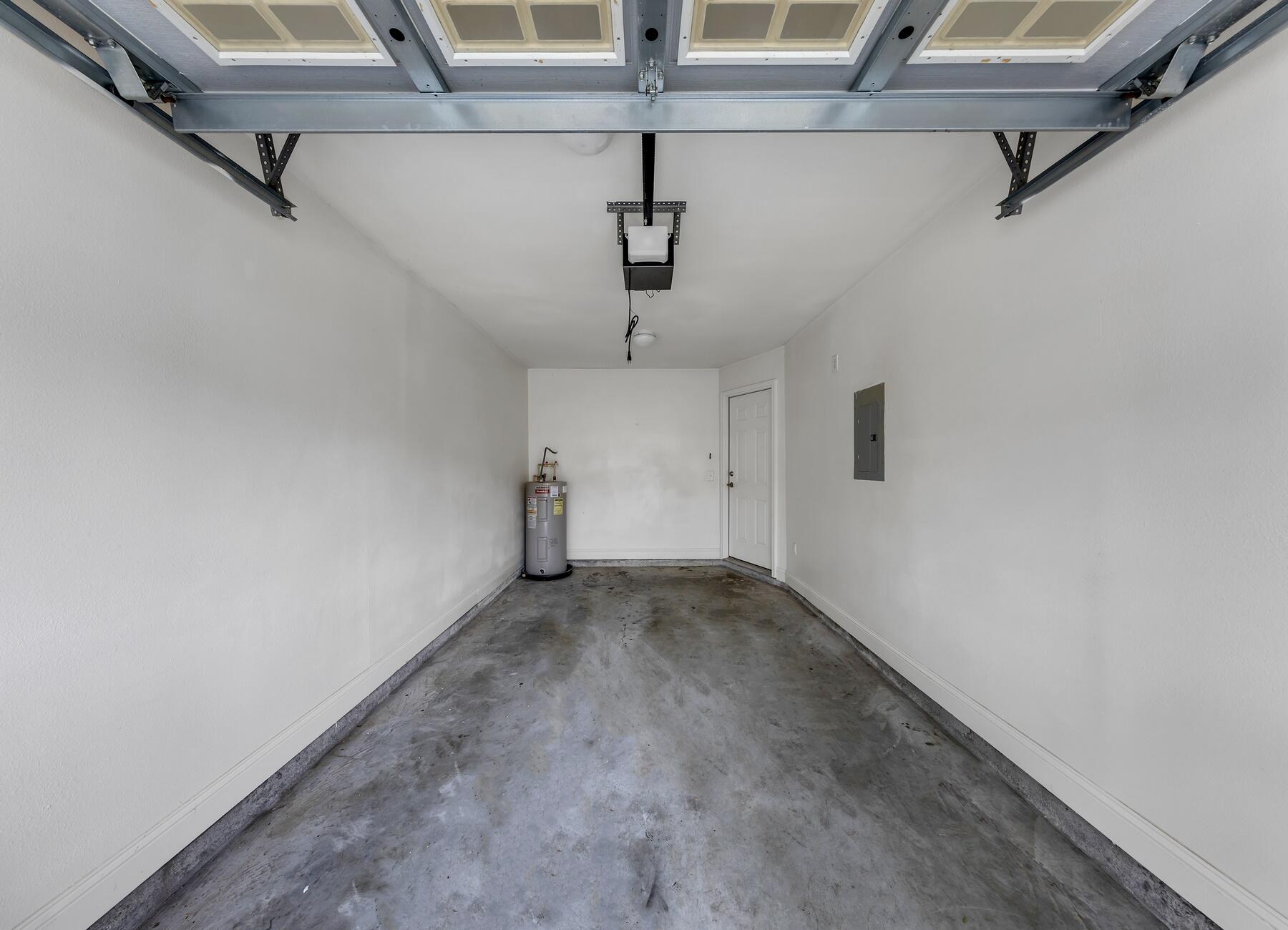 EAGLES LANDING S/D - Residential Lease