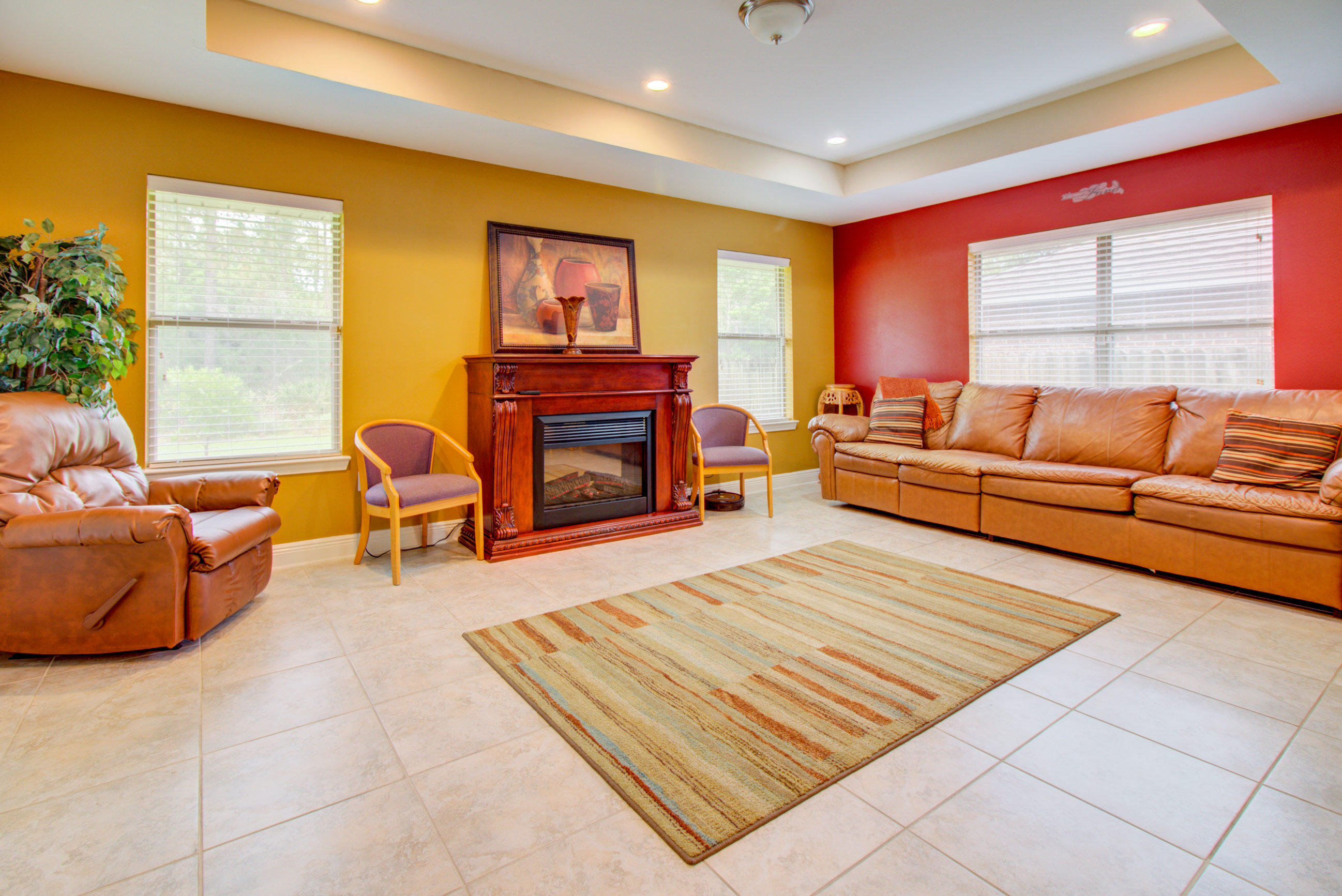 SUMMERSET ESTATES - Residential Lease