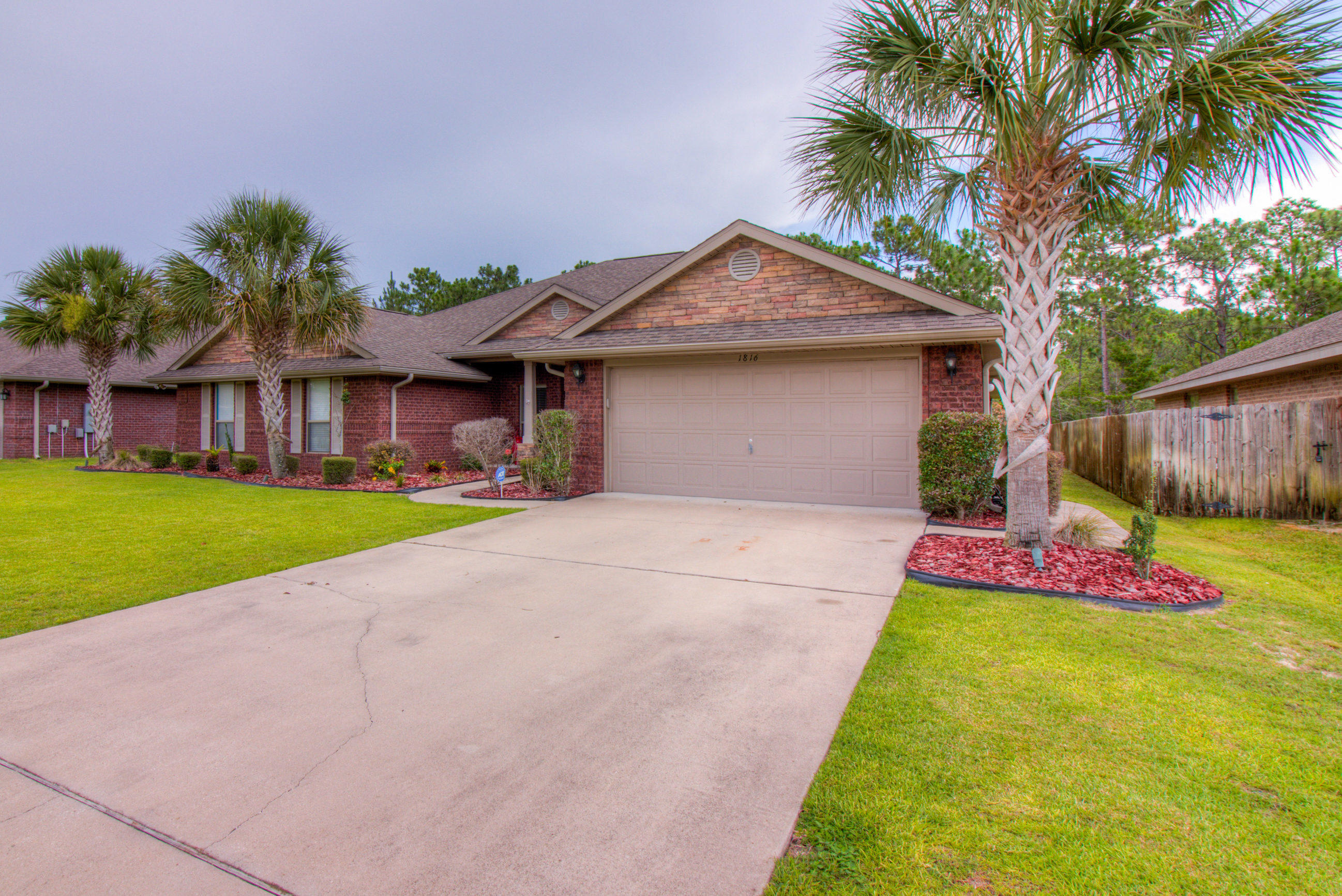 SUMMERSET ESTATES - Residential Lease