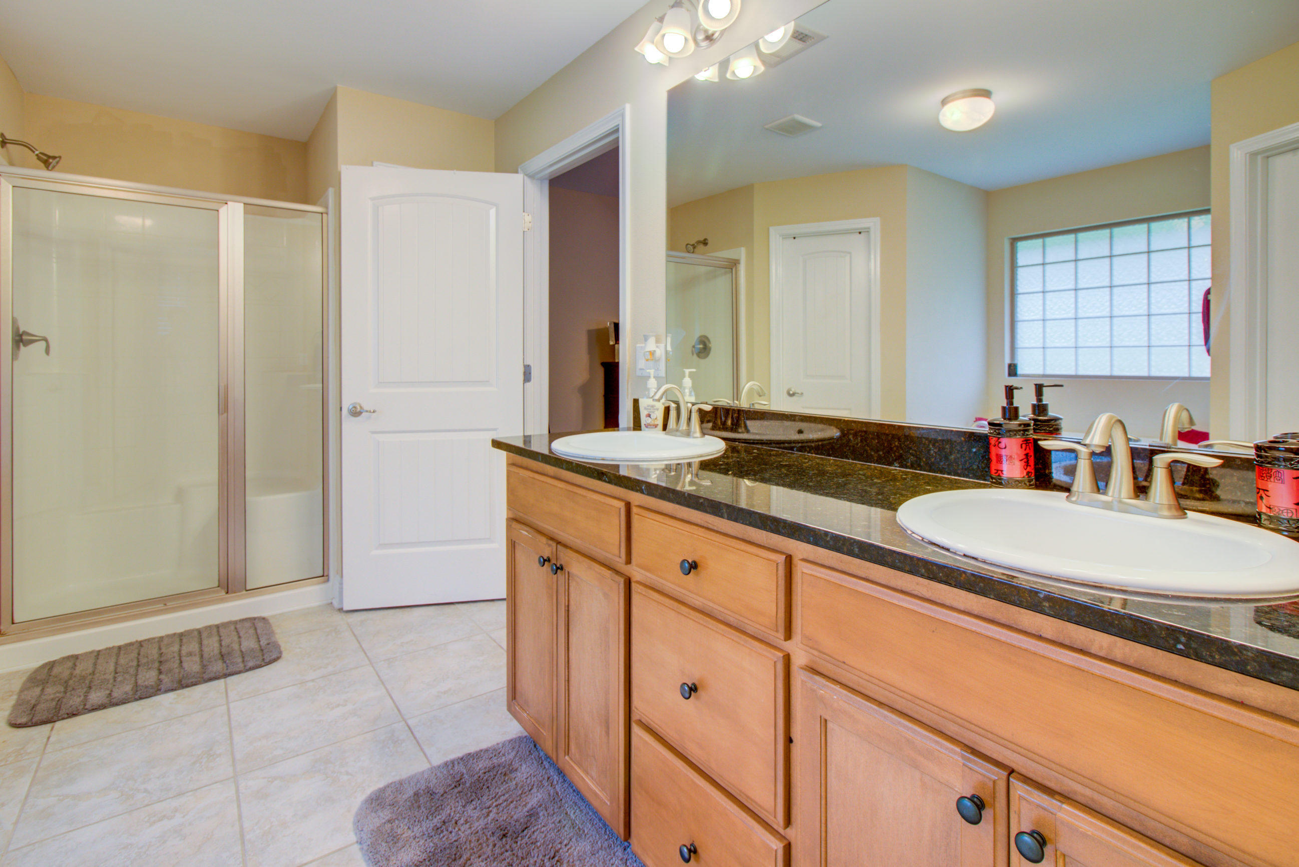 SUMMERSET ESTATES - Residential Lease