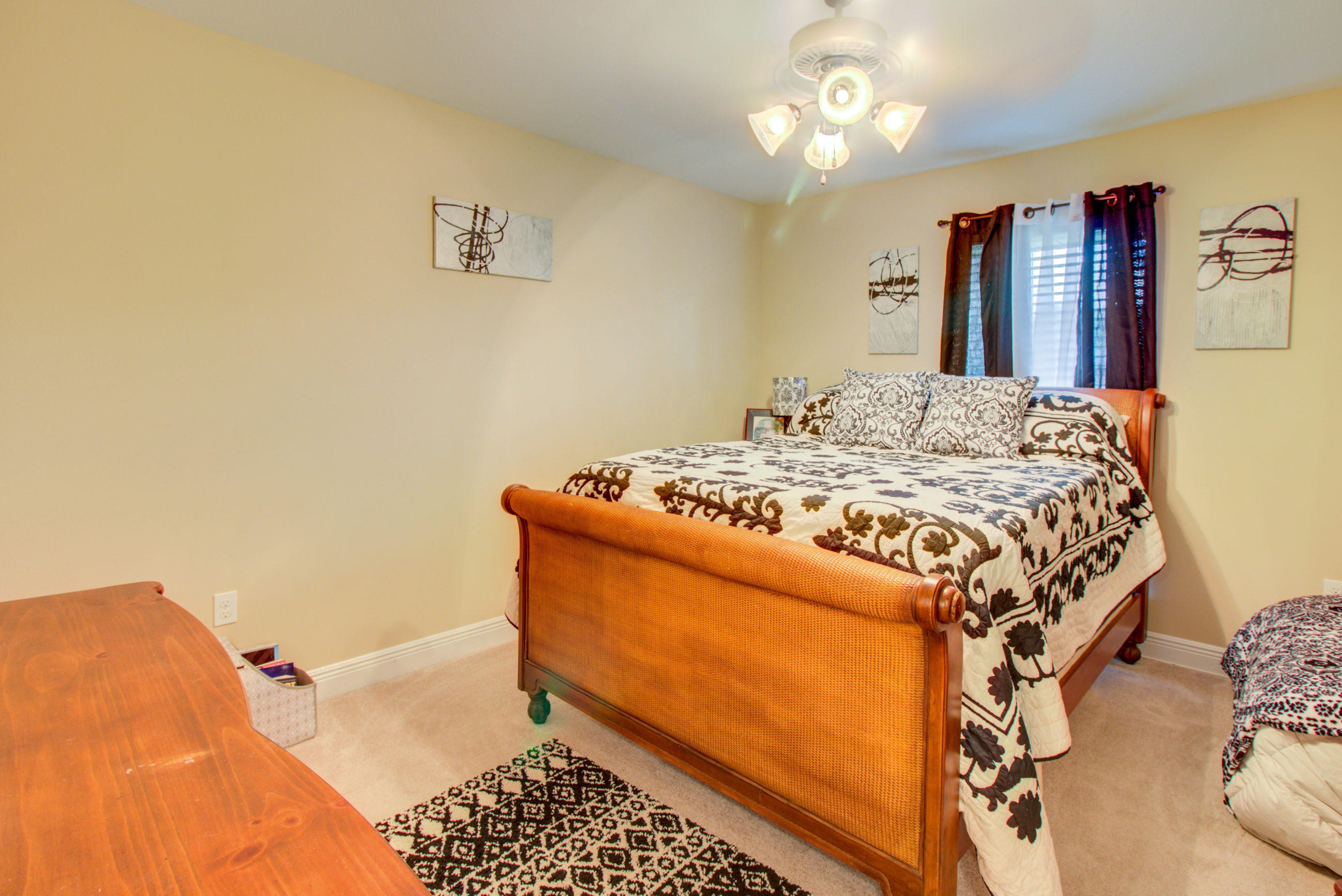 SUMMERSET ESTATES - Residential Lease