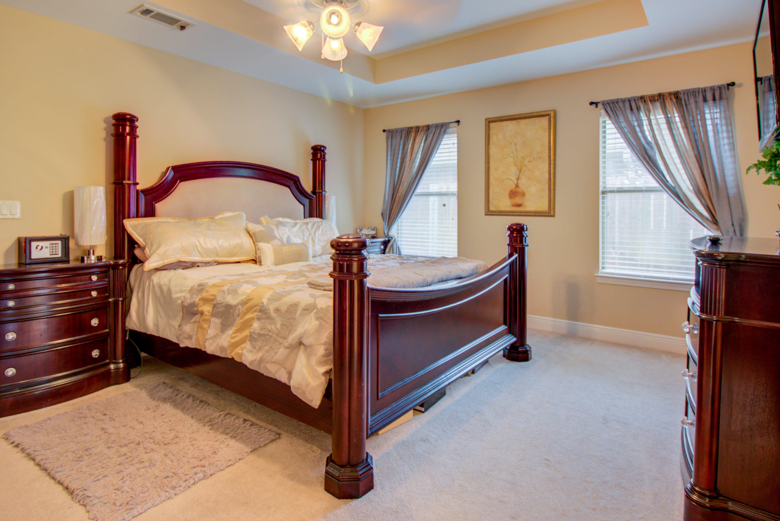 SUMMERSET ESTATES - Residential Lease