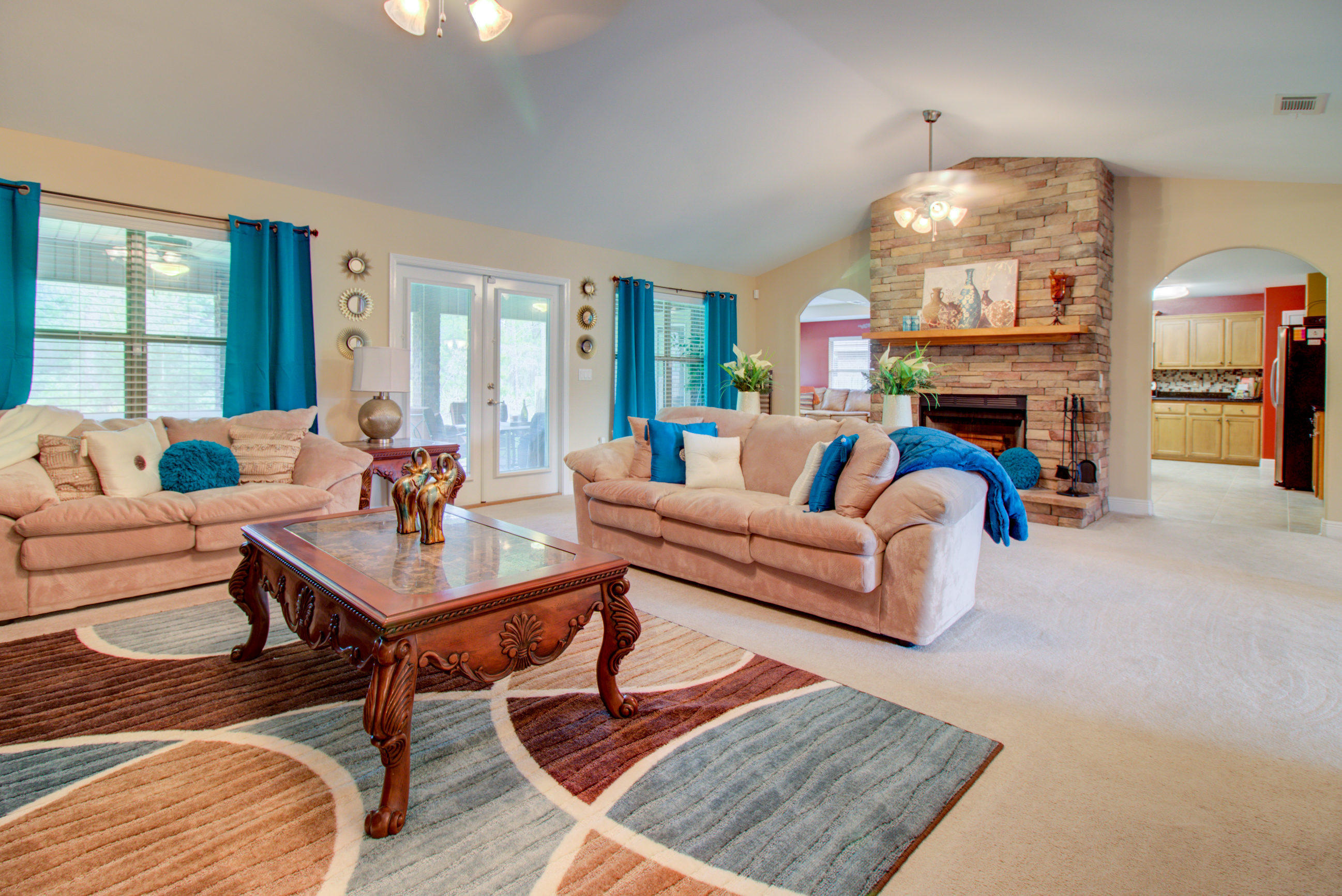 SUMMERSET ESTATES - Residential Lease