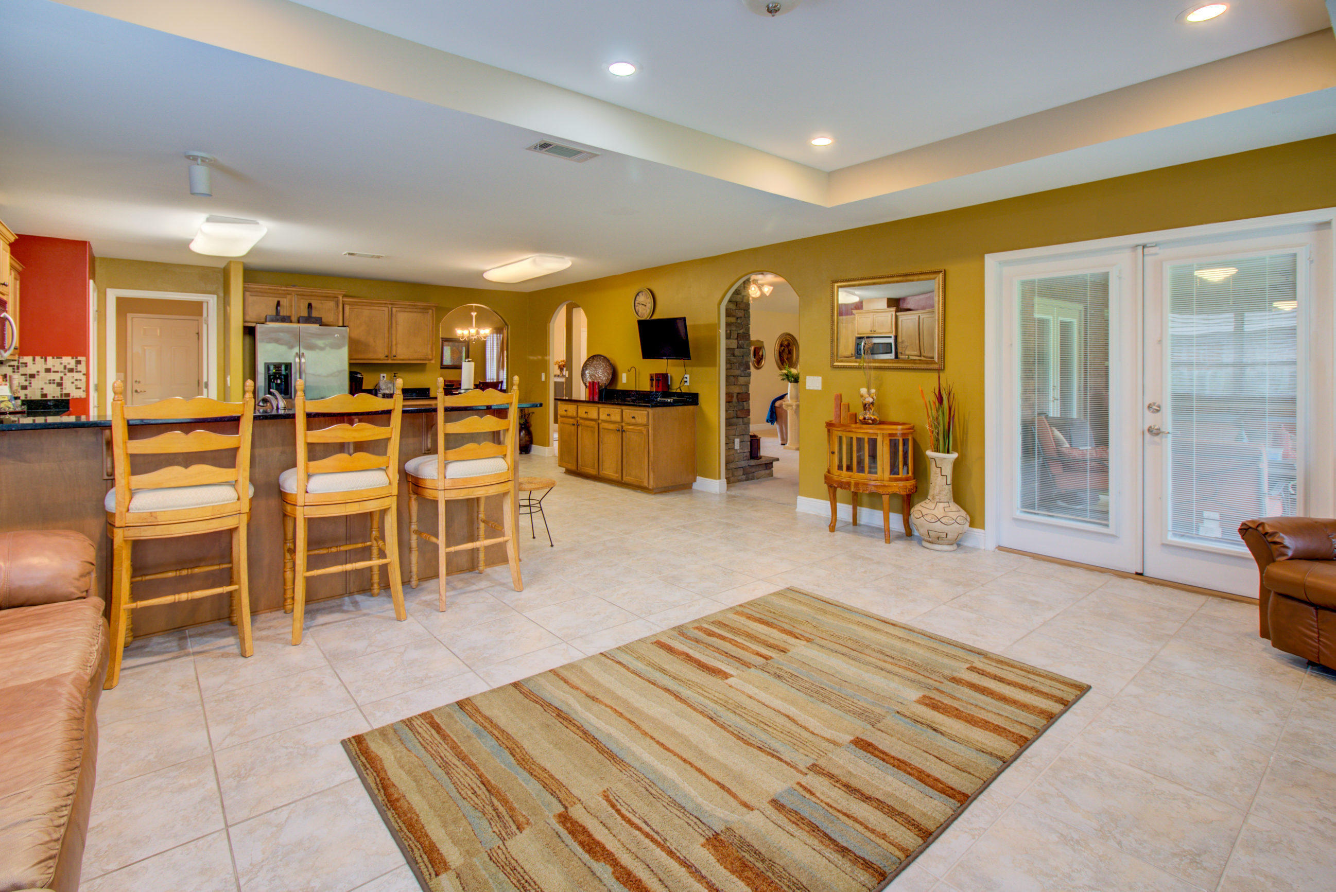 SUMMERSET ESTATES - Residential Lease