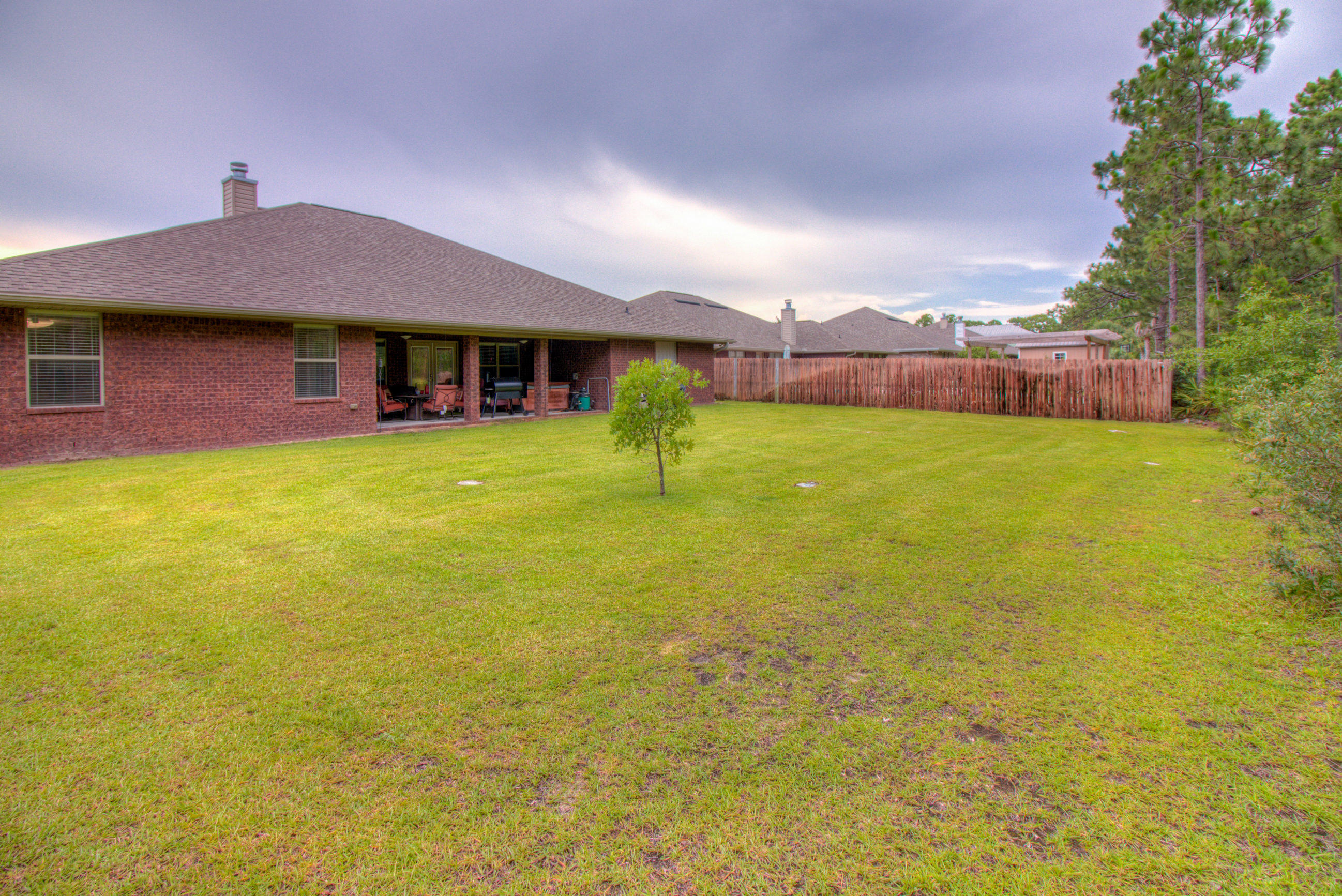 SUMMERSET ESTATES - Residential Lease