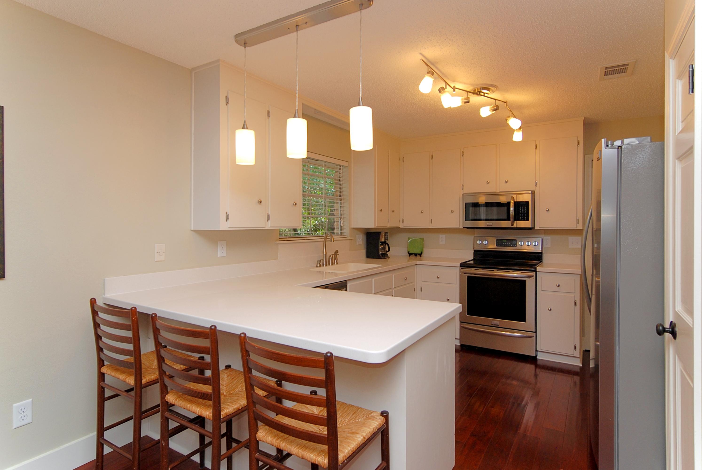 BAY WOODS - Residential