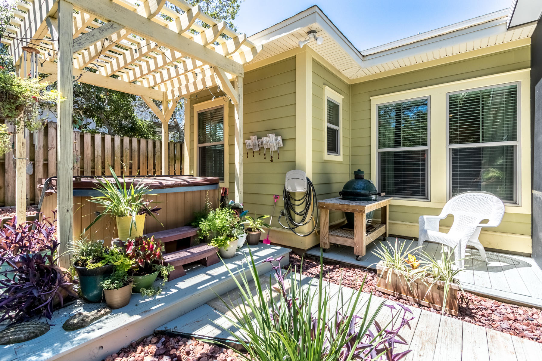 BEACH HIGHLAND 1ST ADD - Residential