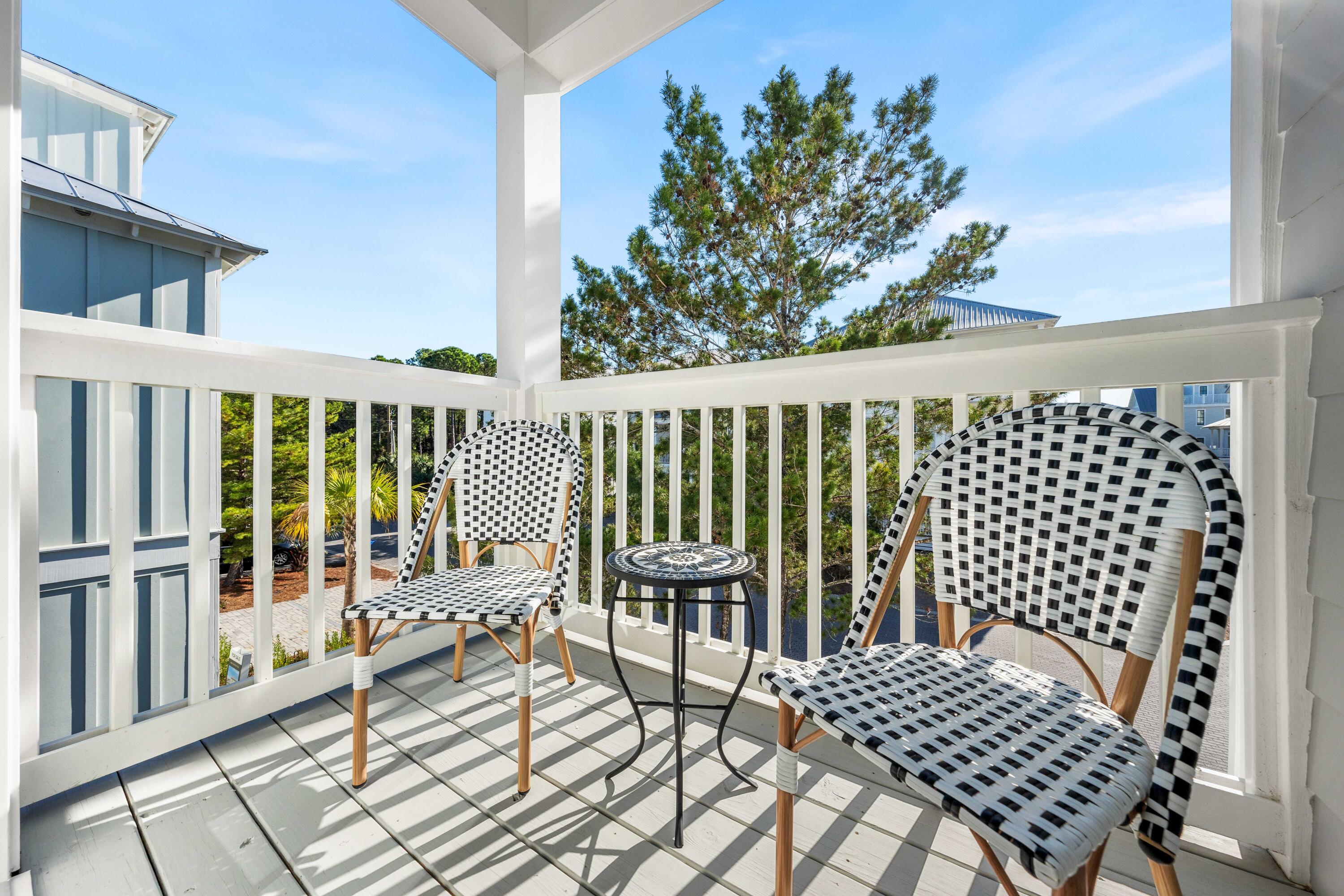 COTTAGES AT SEAGROVE - Residential