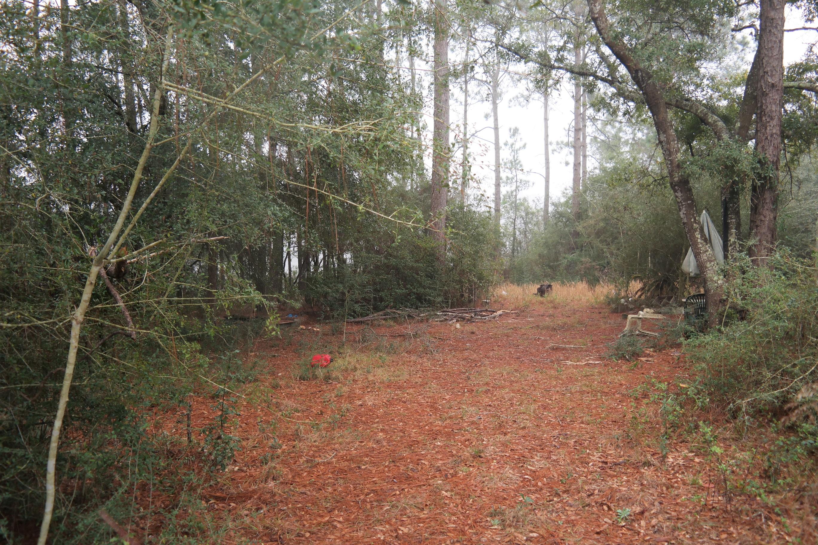 IMPERIAL LAKES 2 - Land