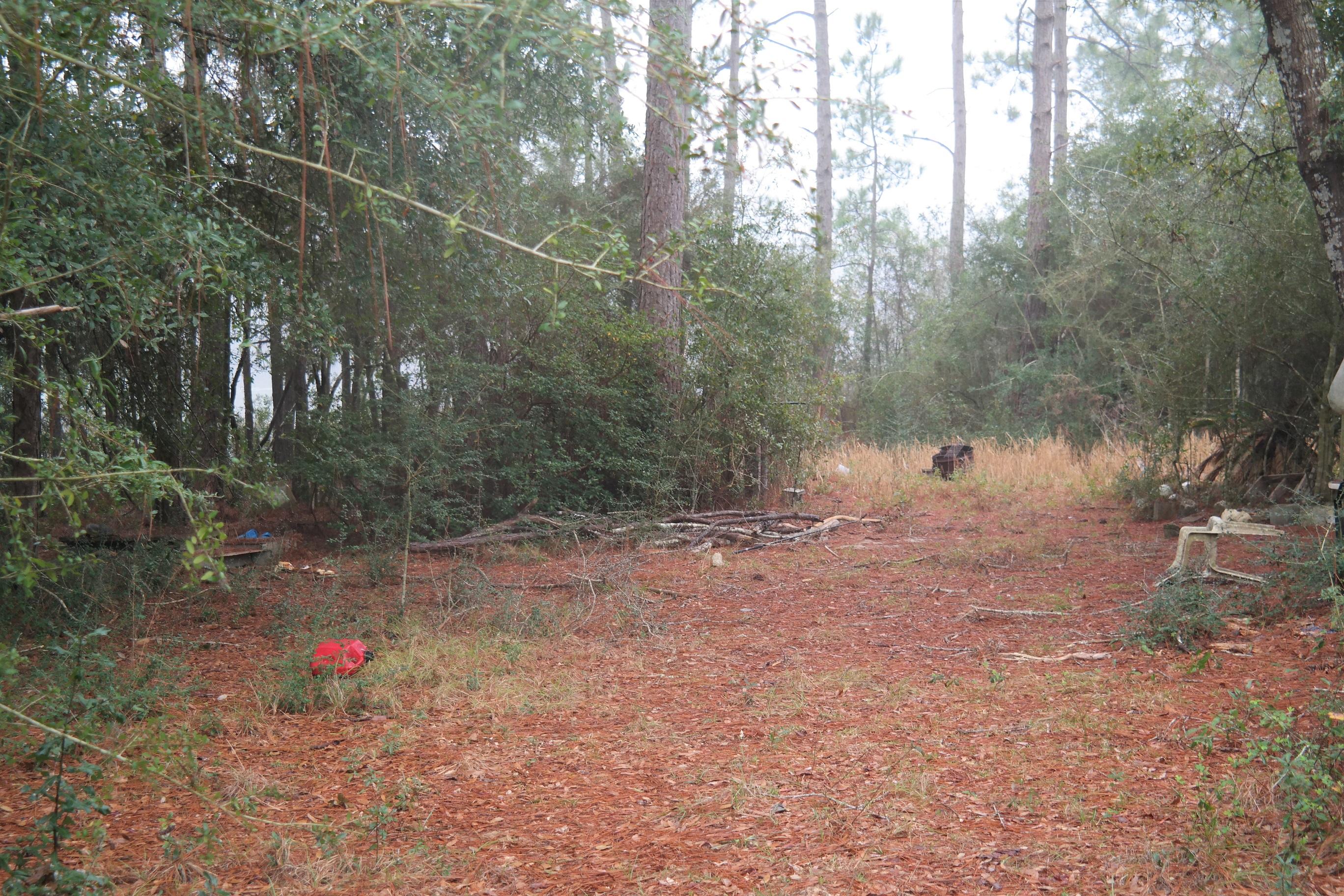 IMPERIAL LAKES 2 - Land