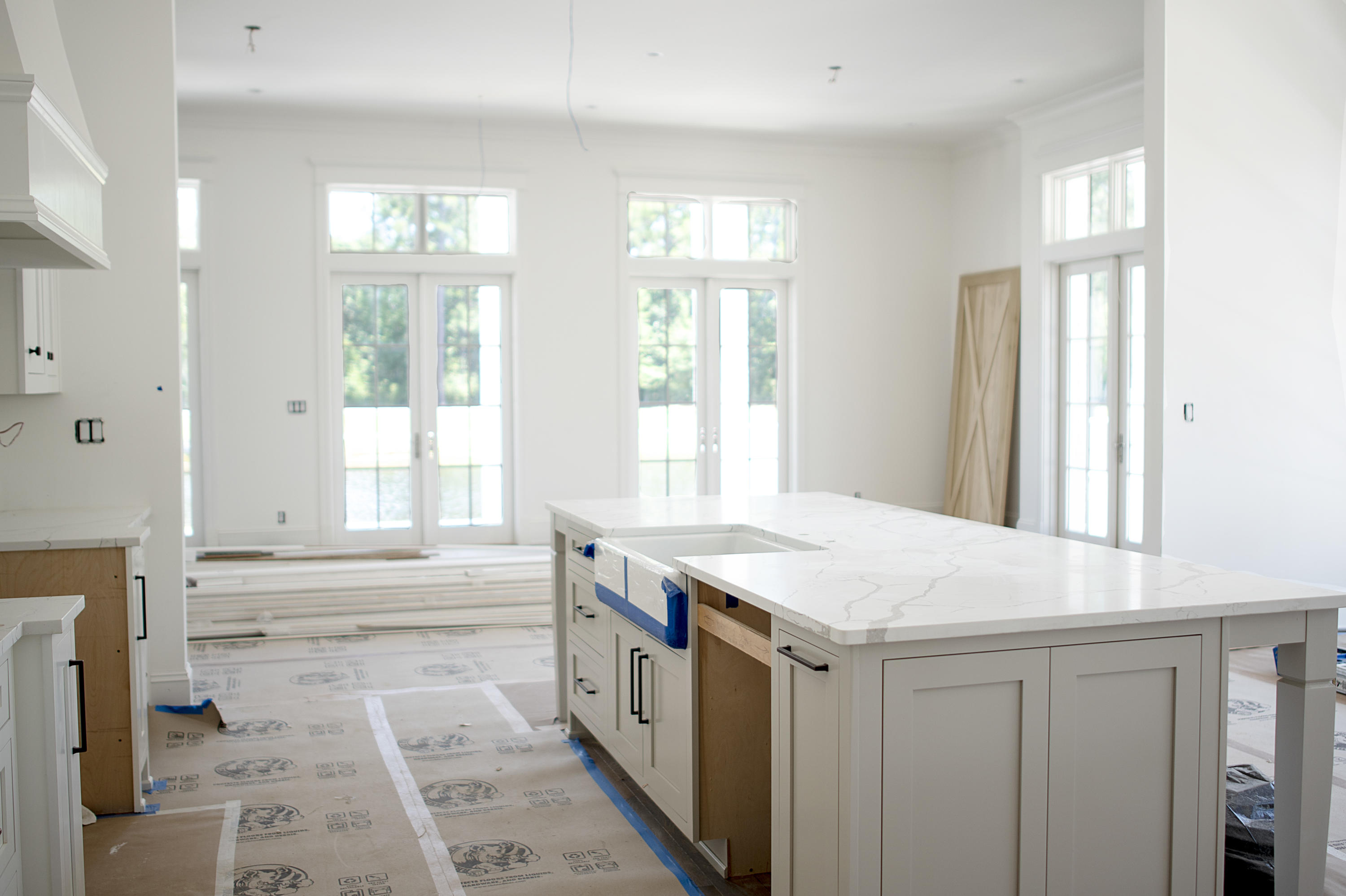 CHURCHILL OAKS - Residential