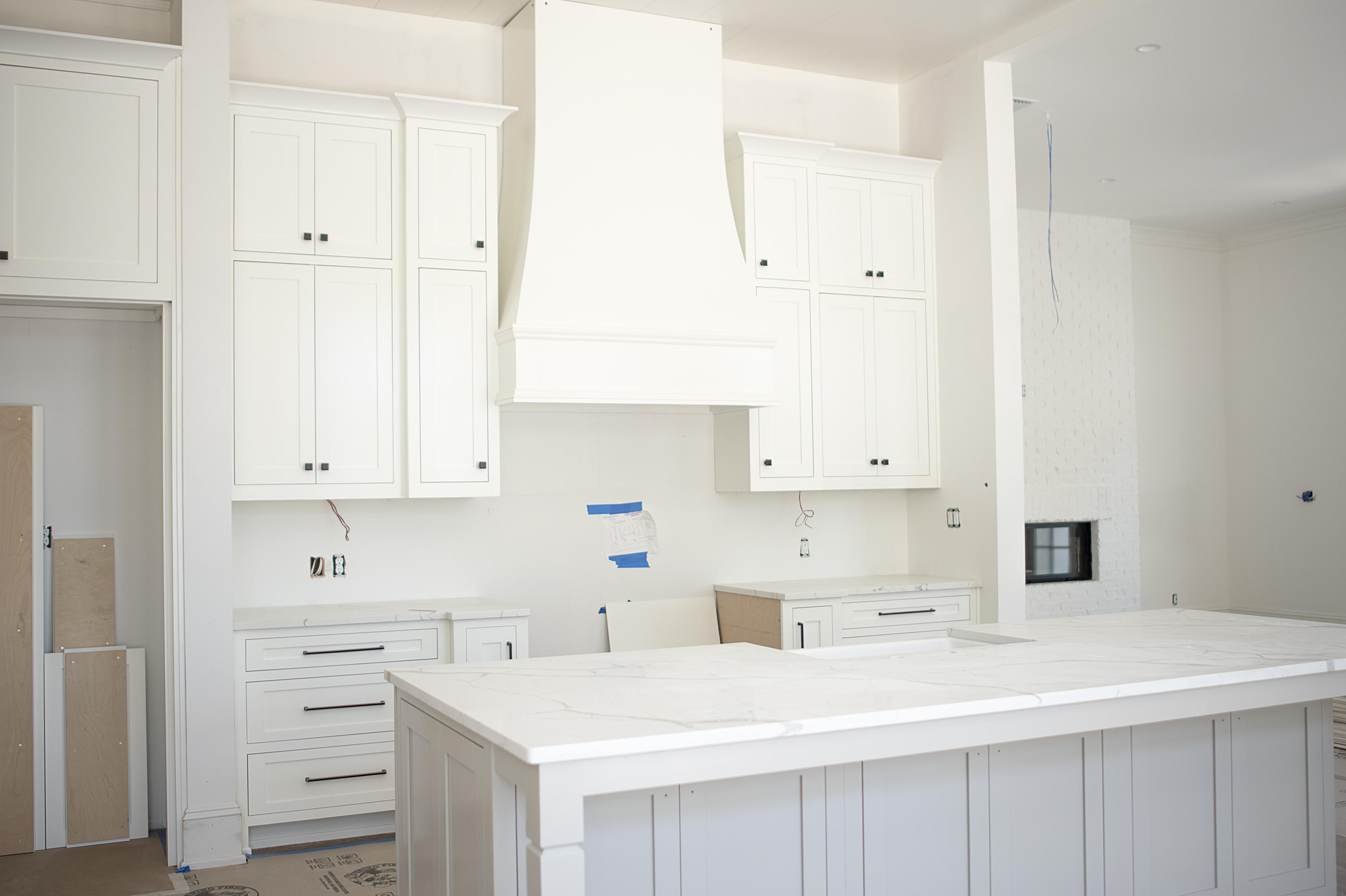 CHURCHILL OAKS - Residential