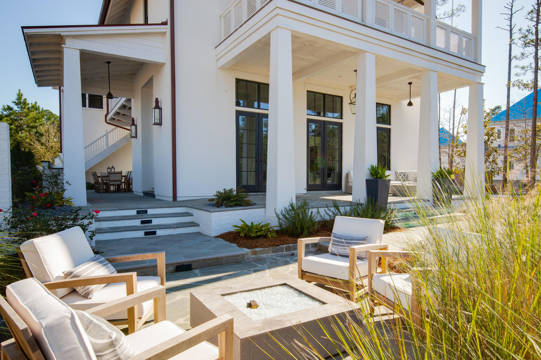 CHURCHILL OAKS - Residential