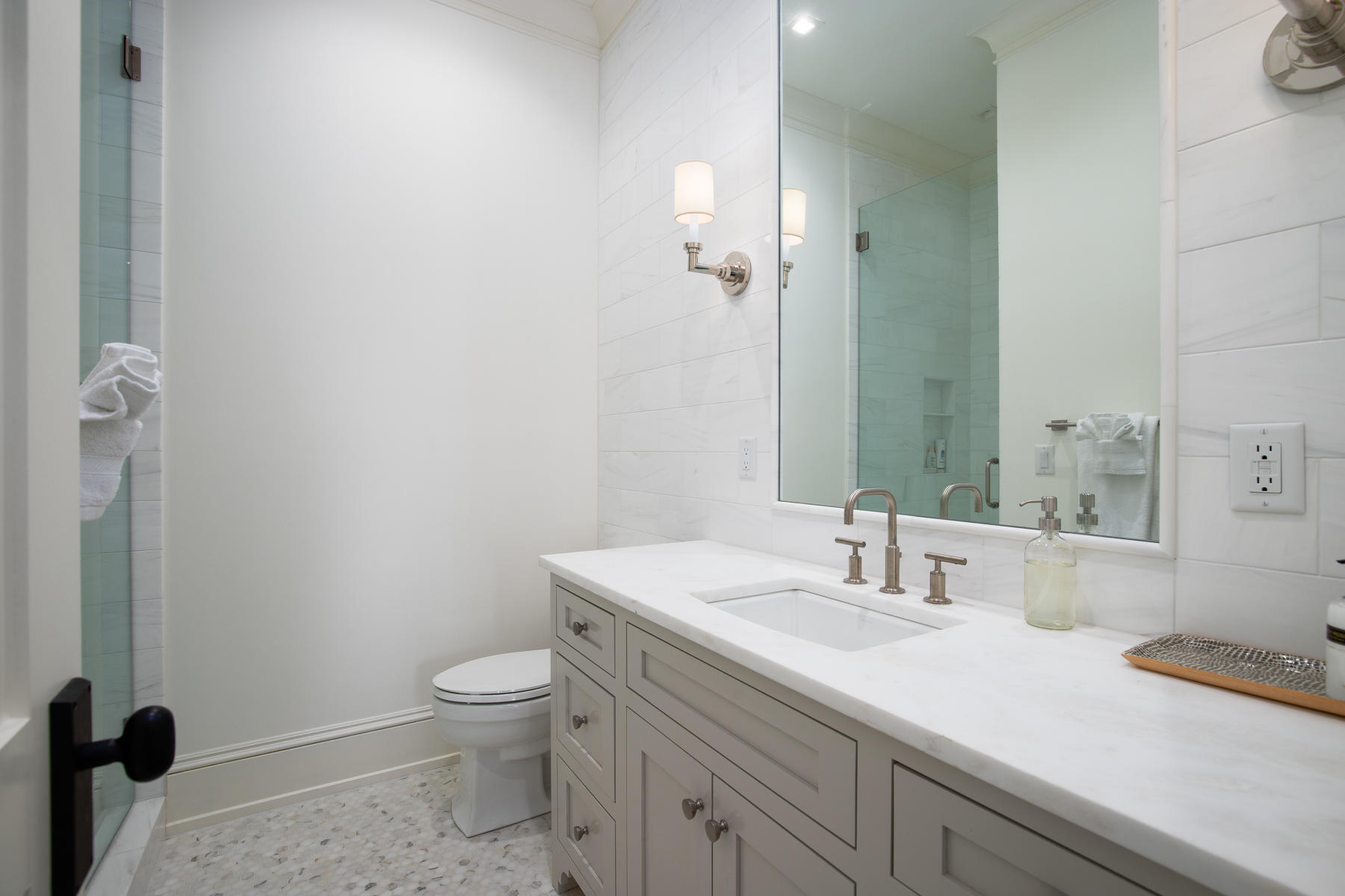 CHURCHILL OAKS - Residential