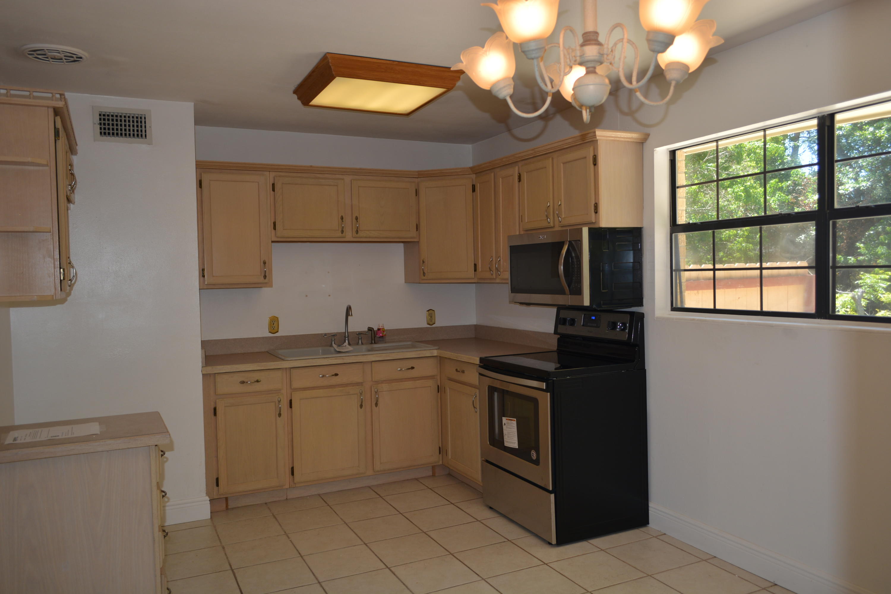 VESTA HEIGHTS 1ST ADDN - Residential