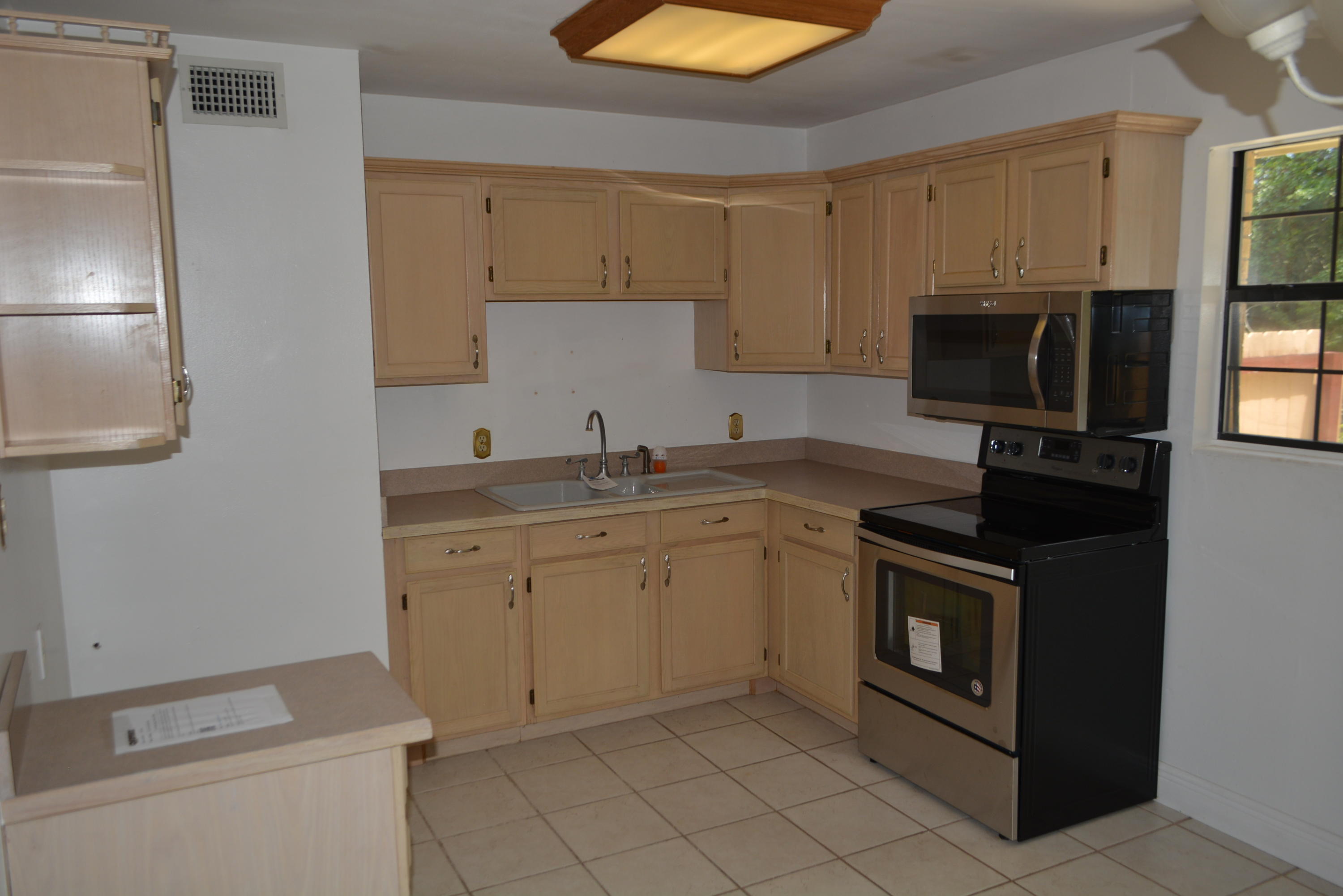 VESTA HEIGHTS 1ST ADDN - Residential