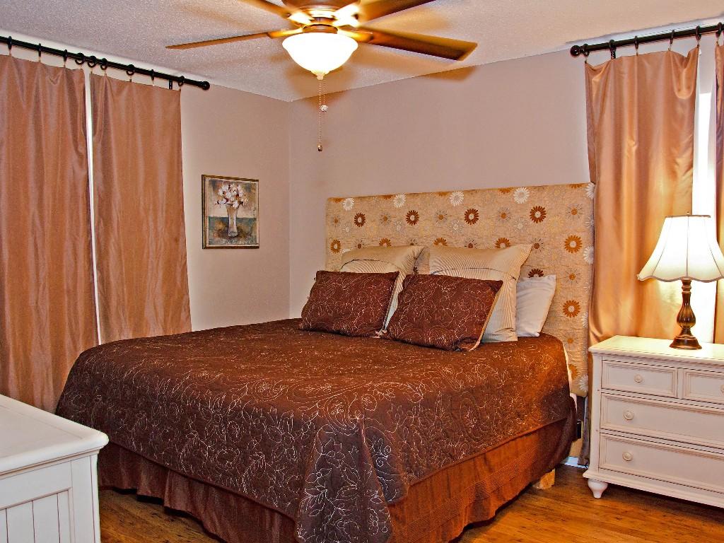 MARAVILLA CONDO 1 - Residential