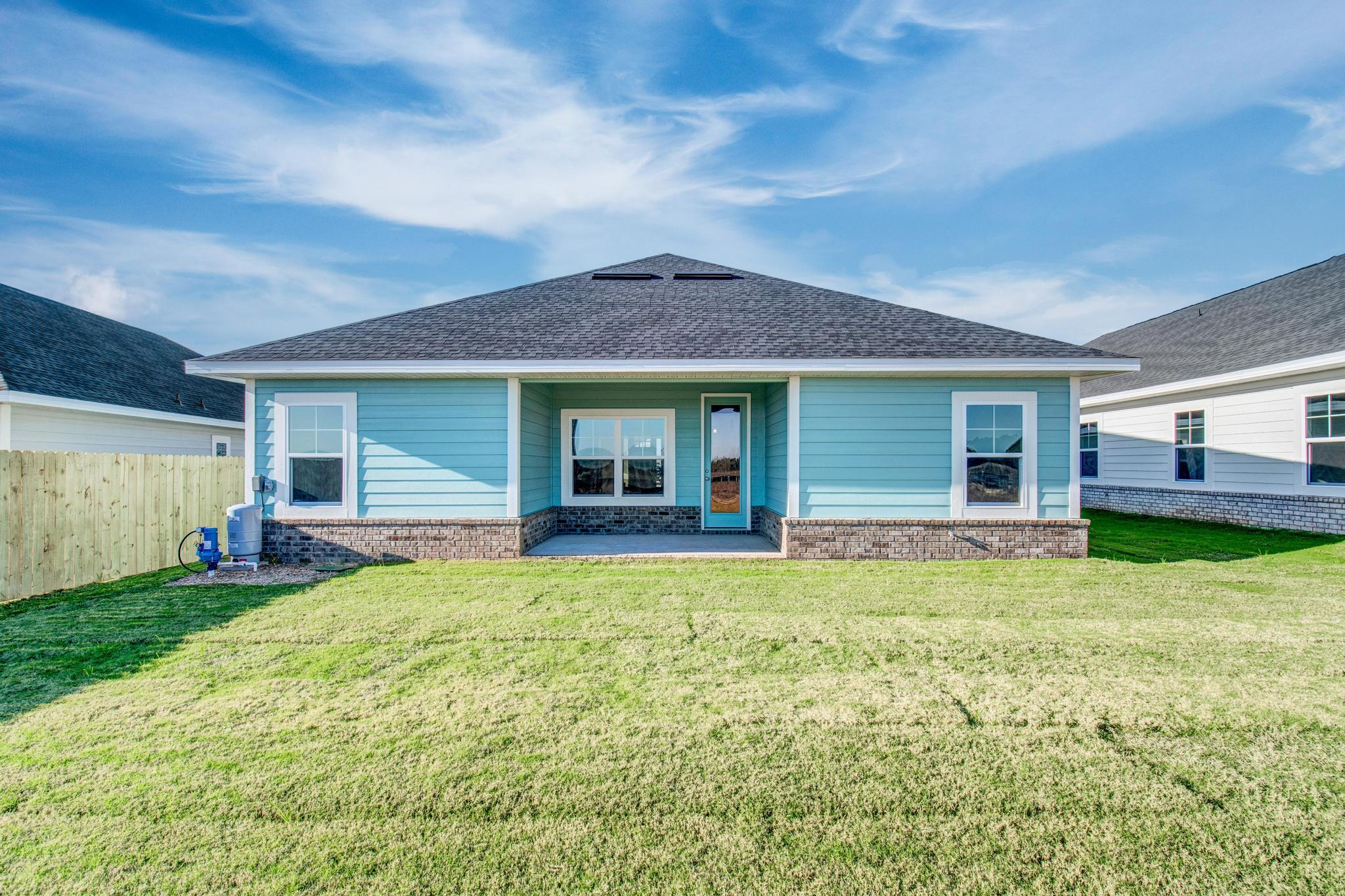 THE BLUFFS AT LAFAYETTE - Residential