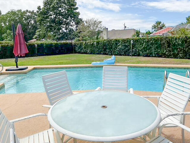 SPRING LAKE #2 - Residential