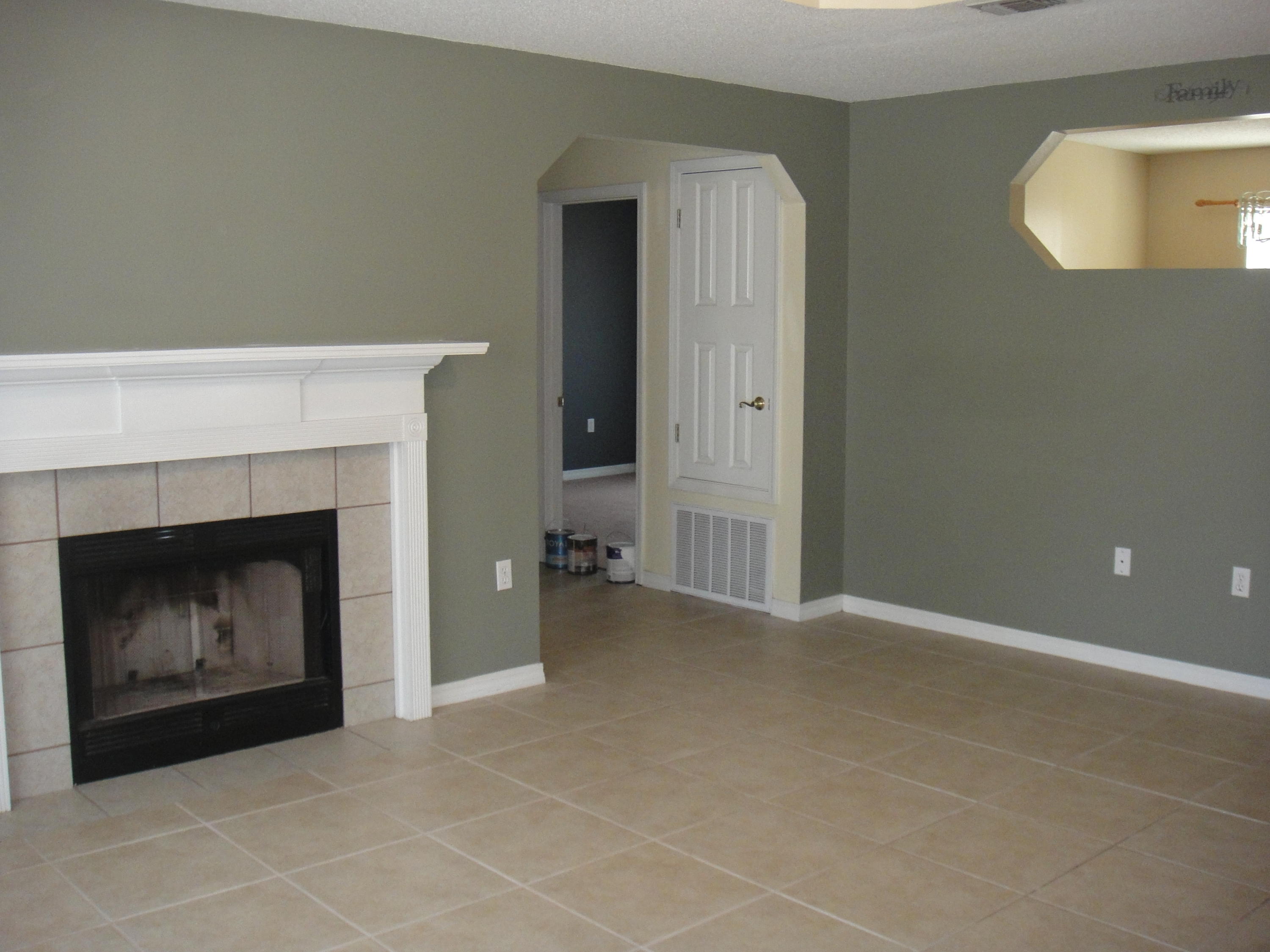 SAN PEDRO PLAZA - Residential Lease