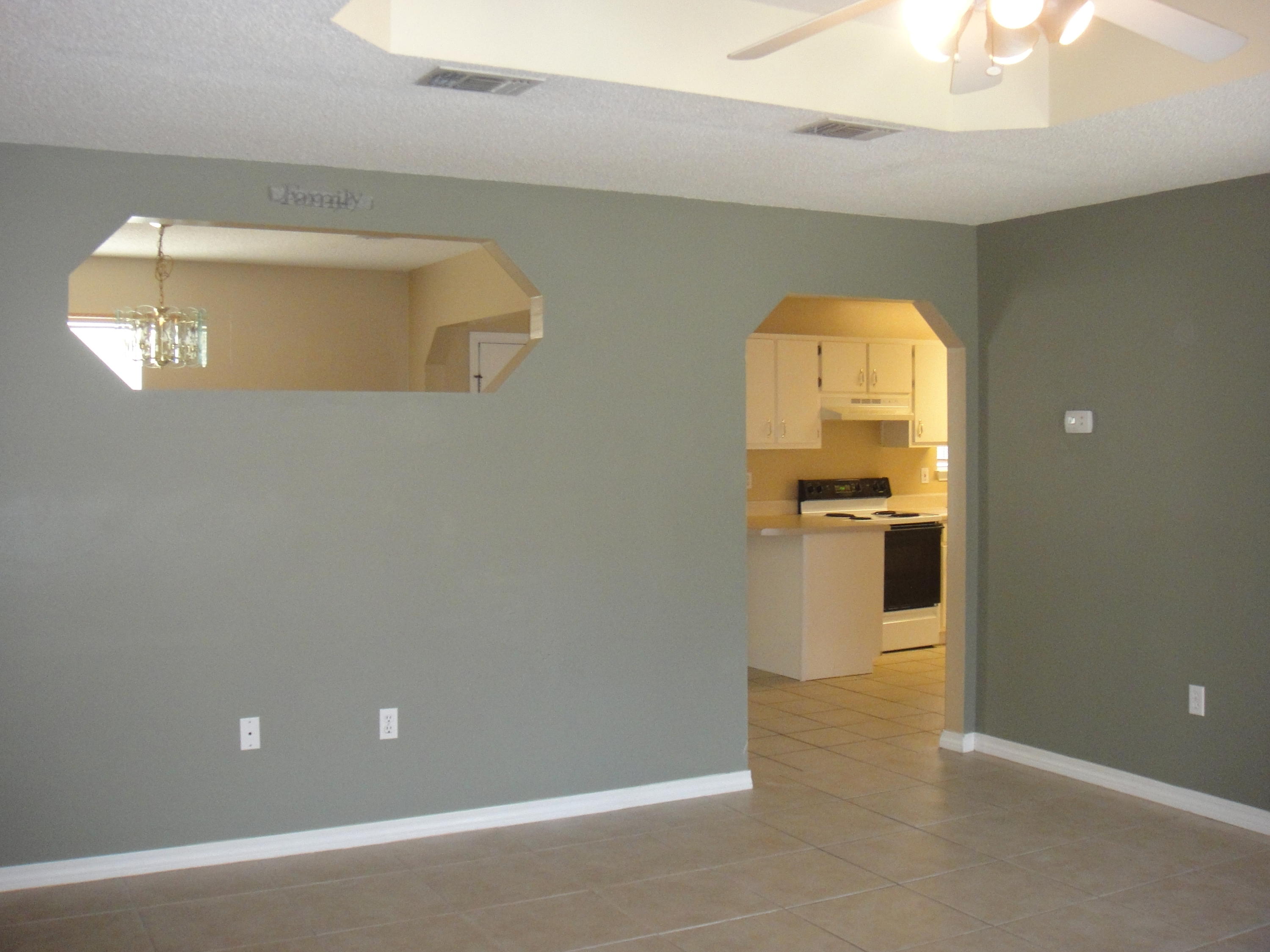 SAN PEDRO PLAZA - Residential Lease