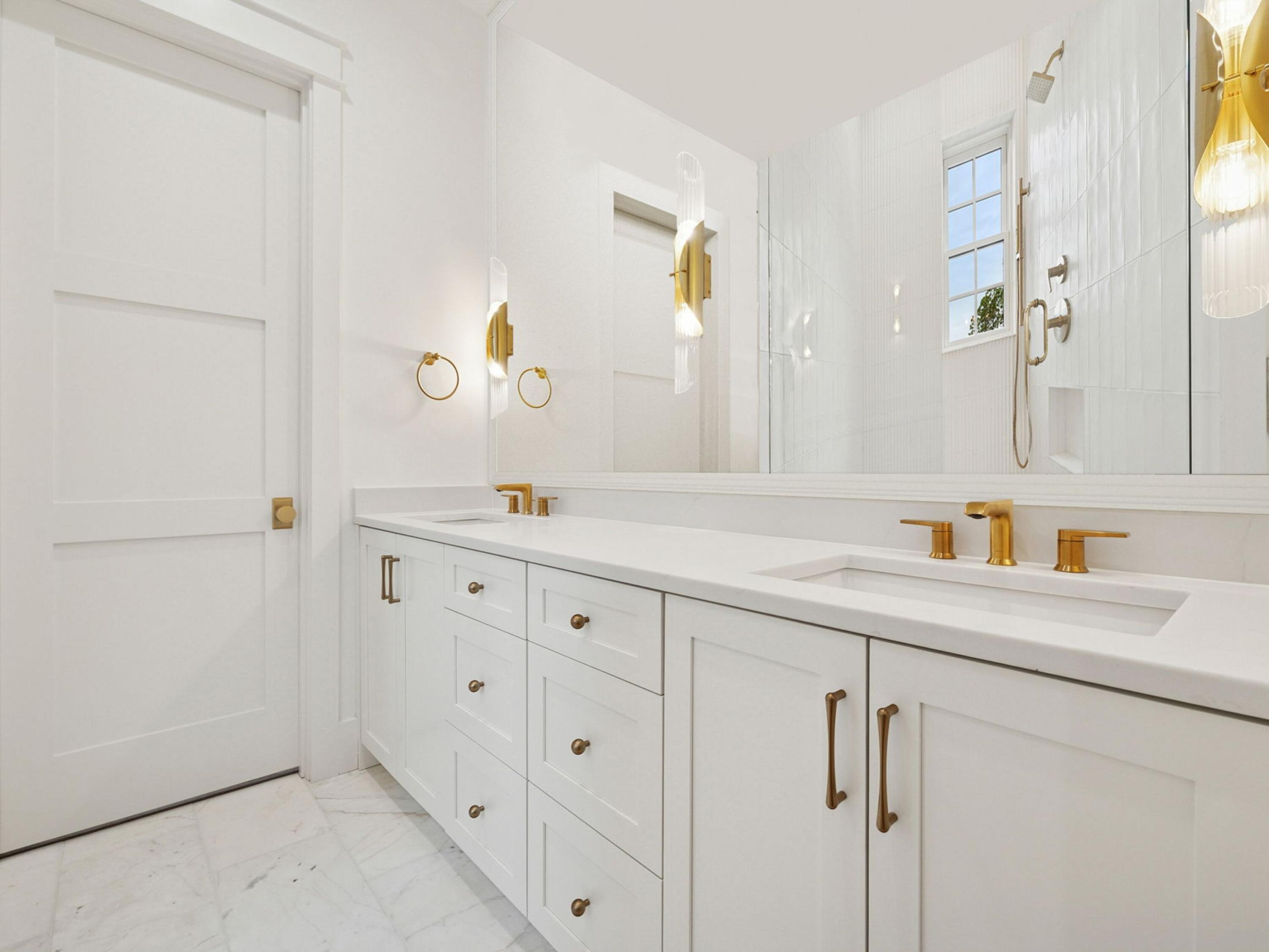 WATERCOLOR - Residential Lease