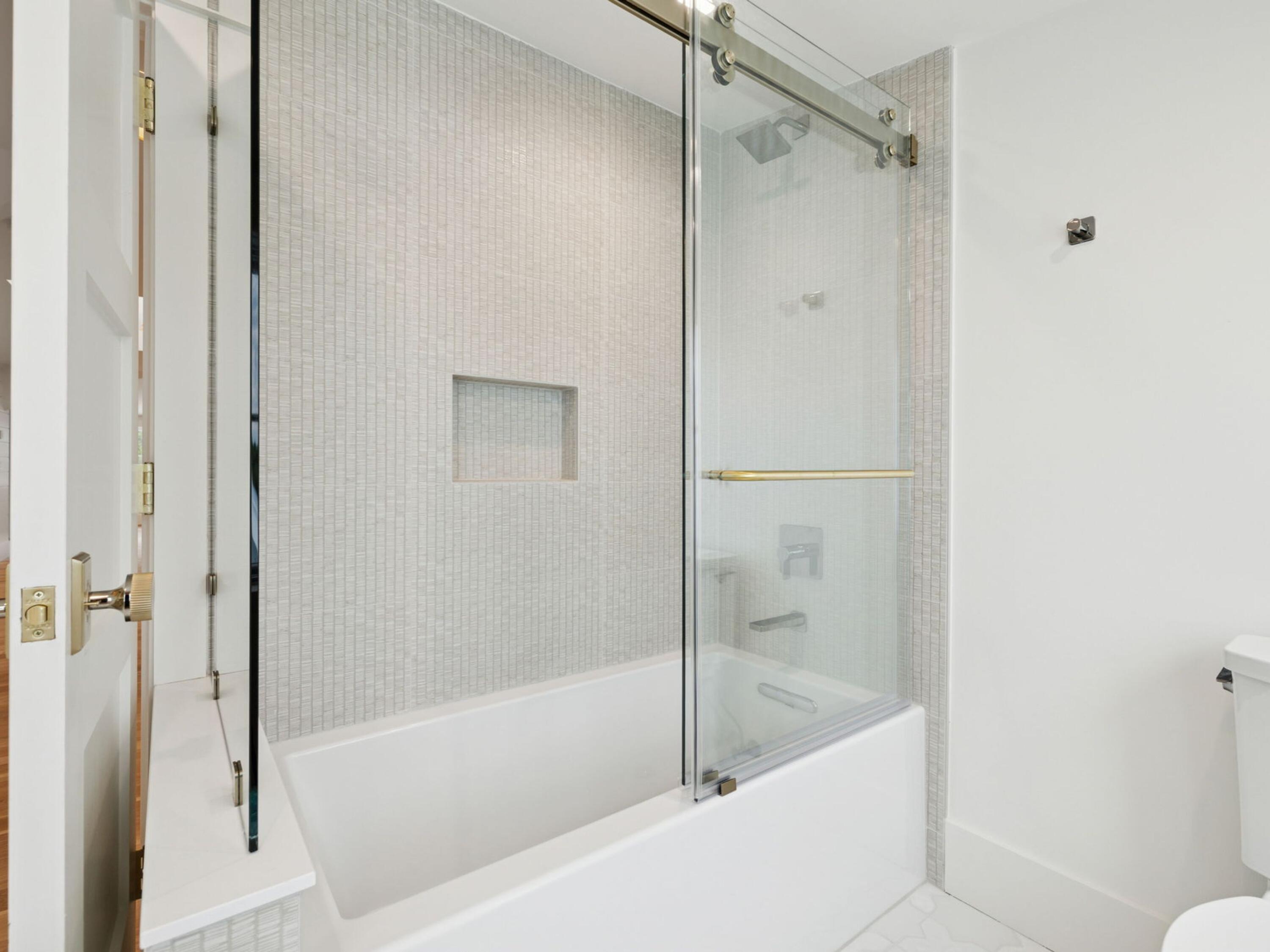 WATERCOLOR - Residential Lease