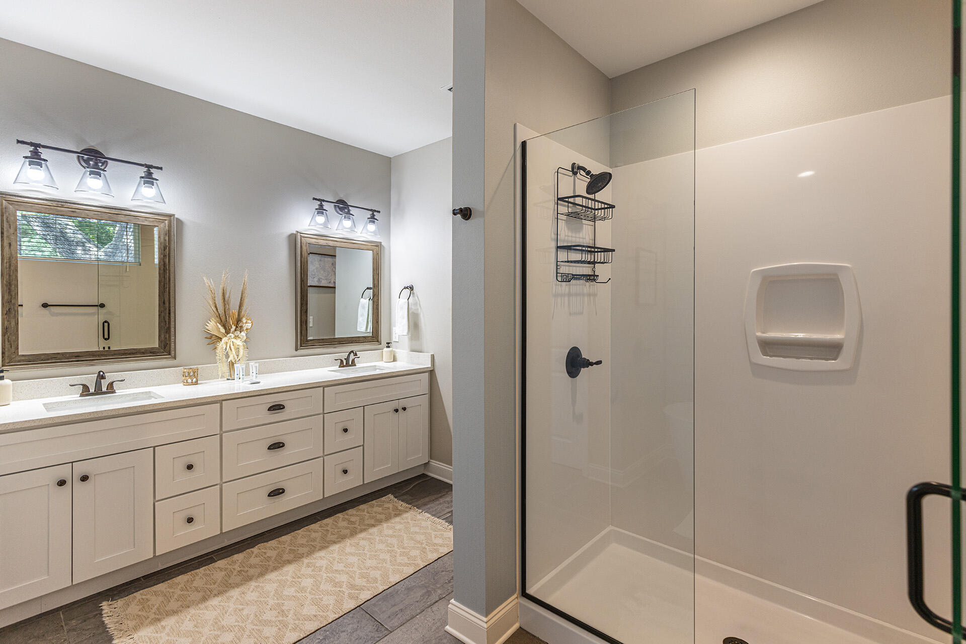 ELLIOTTS POINT 4TH ADDN - Residential