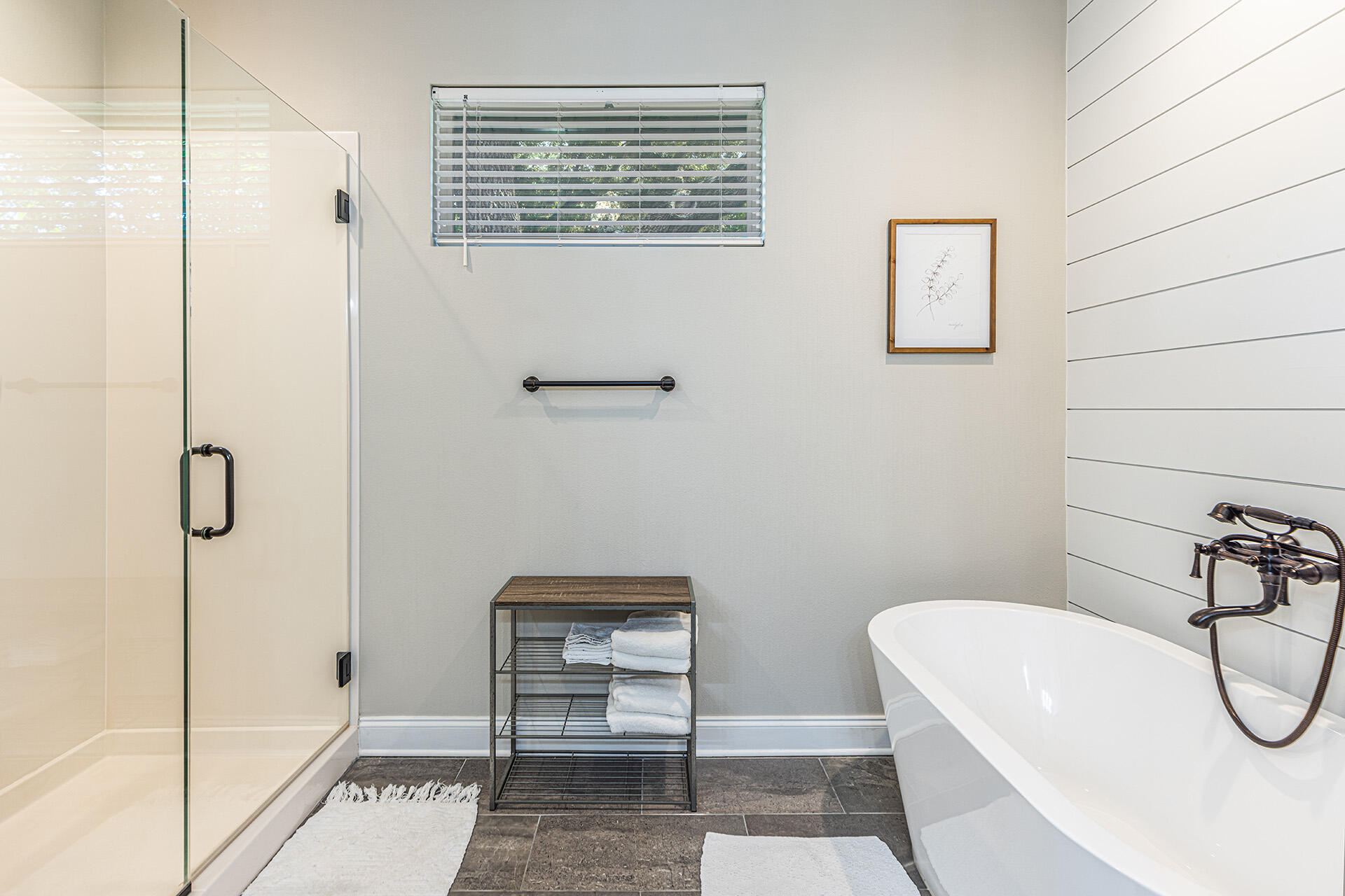 ELLIOTTS POINT 4TH ADDN - Residential