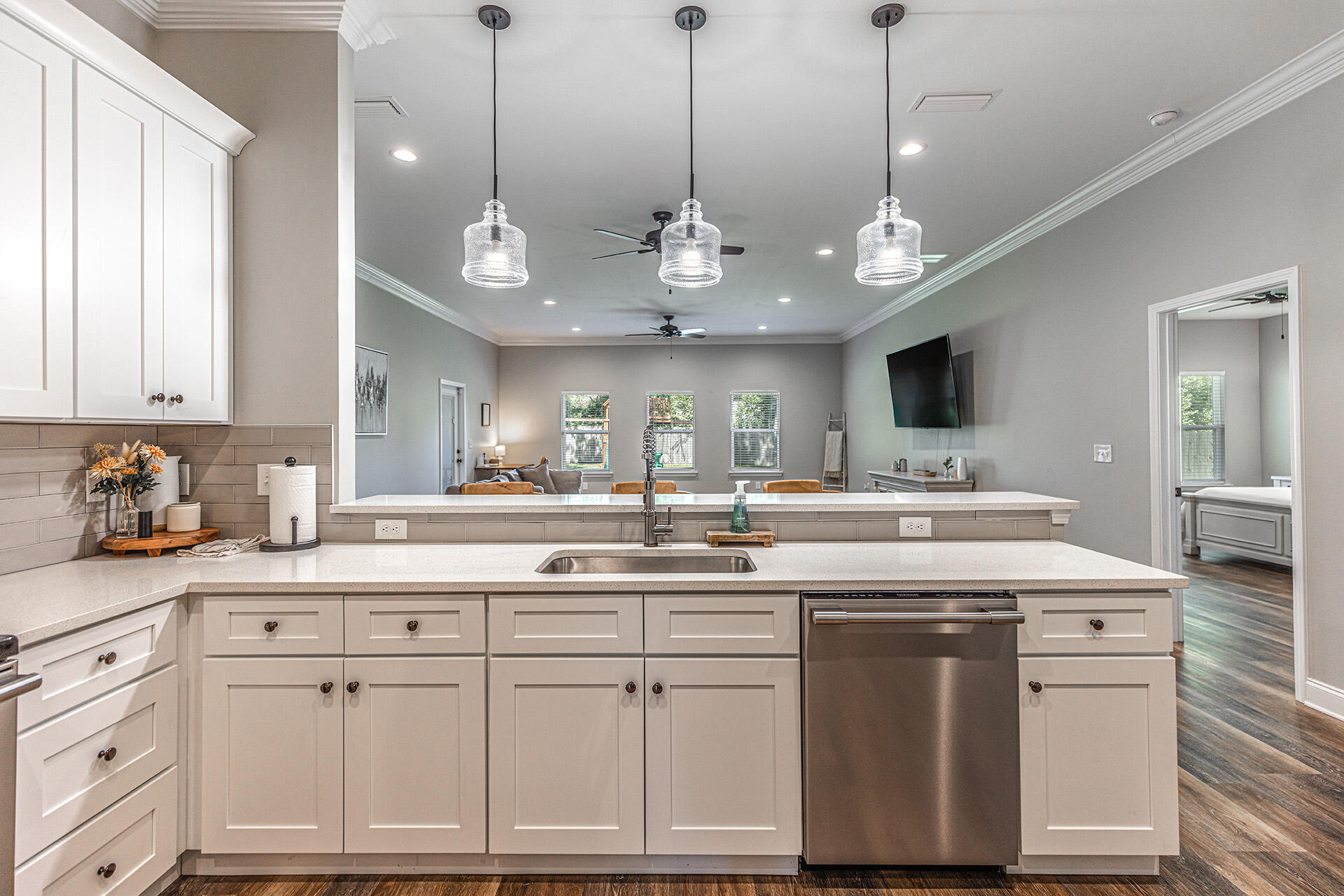 ELLIOTTS POINT 4TH ADDN - Residential