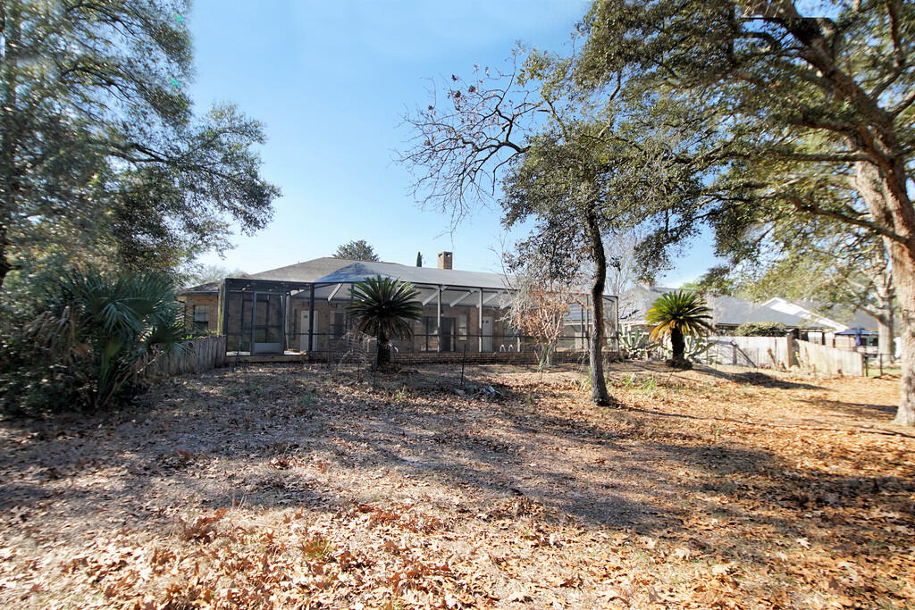 LAKE LORRAINE ESTATES 1 - Residential